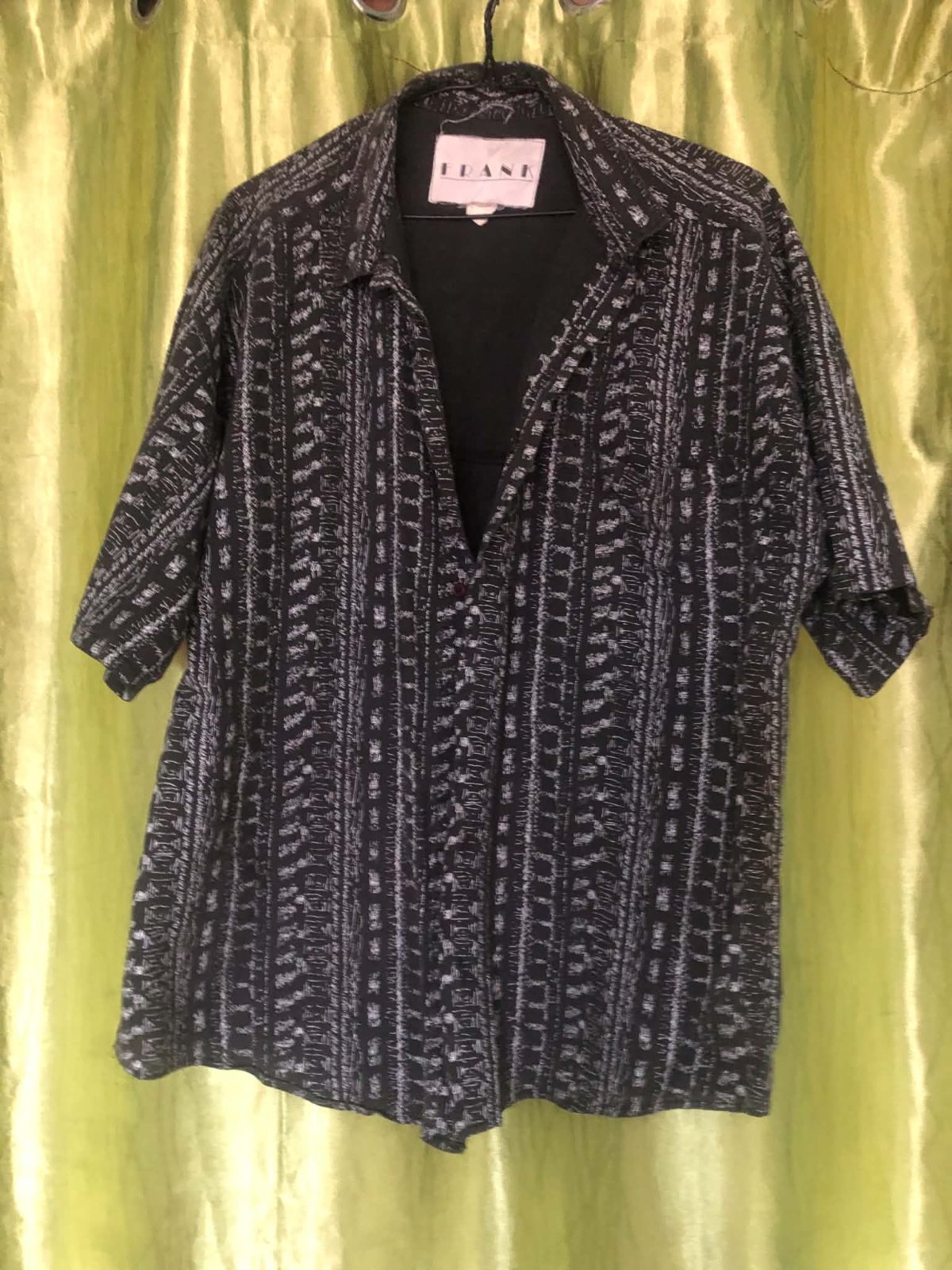 Chemise ample motif ethnique noir et blanc photo 1