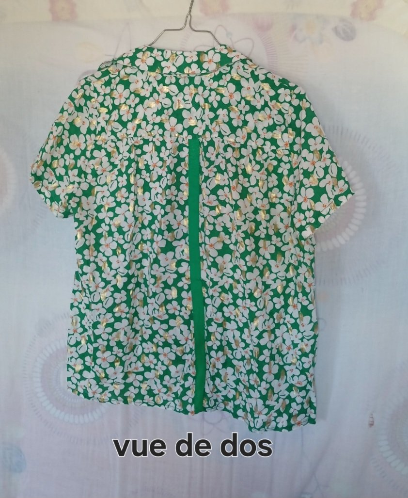 chemisier vert fleuri photo 2