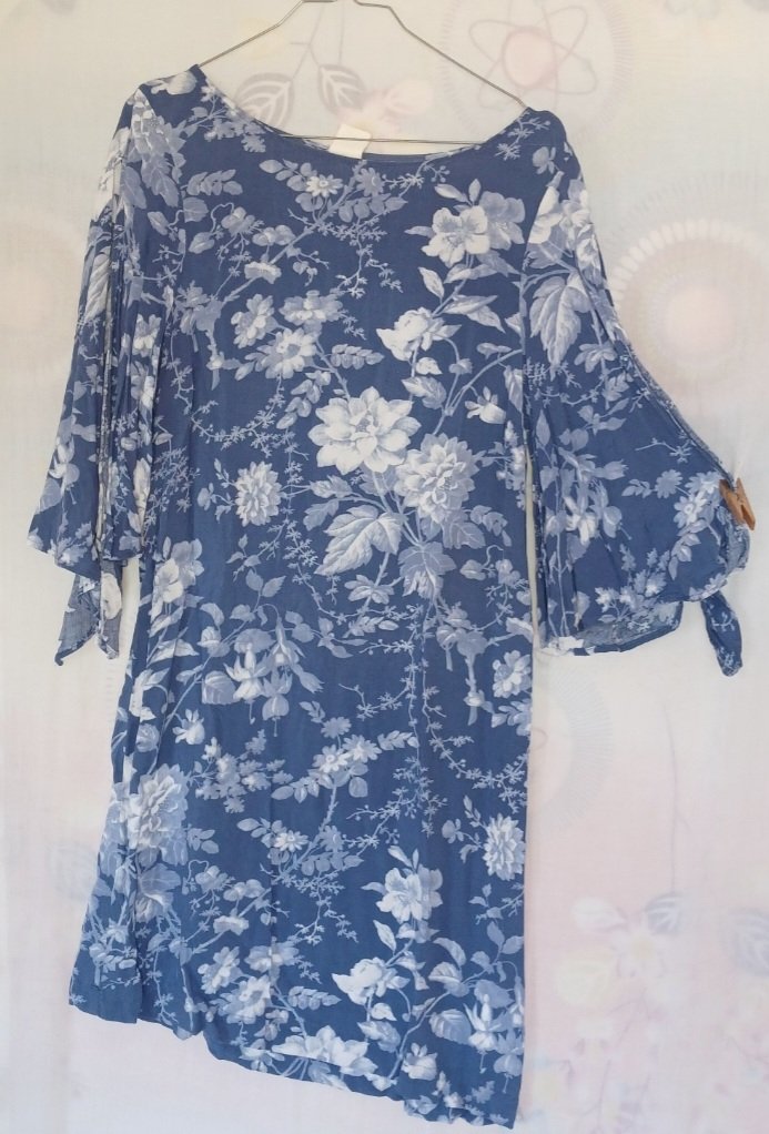 robe bicolore fleuri bleu blanc photo 1