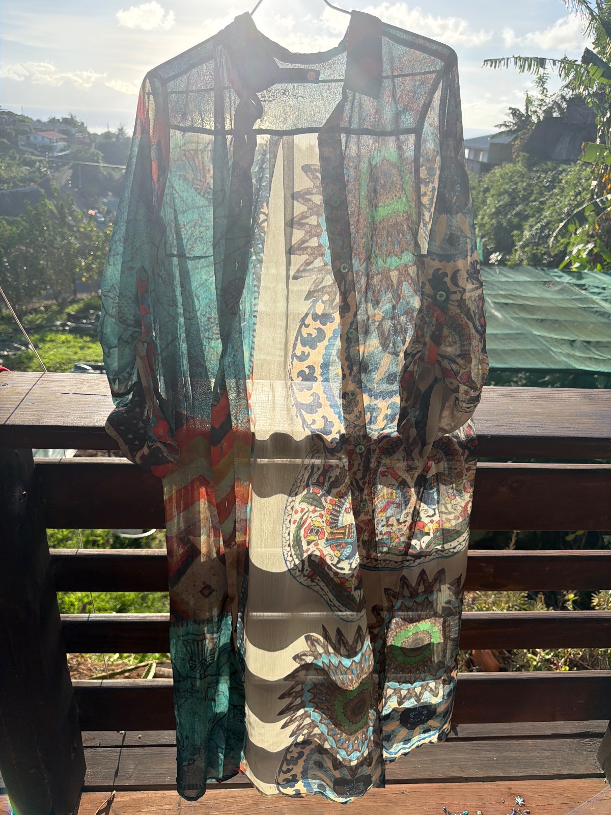 Robe chemise  Desigual longue imprimée ethnique et colorée photo 1