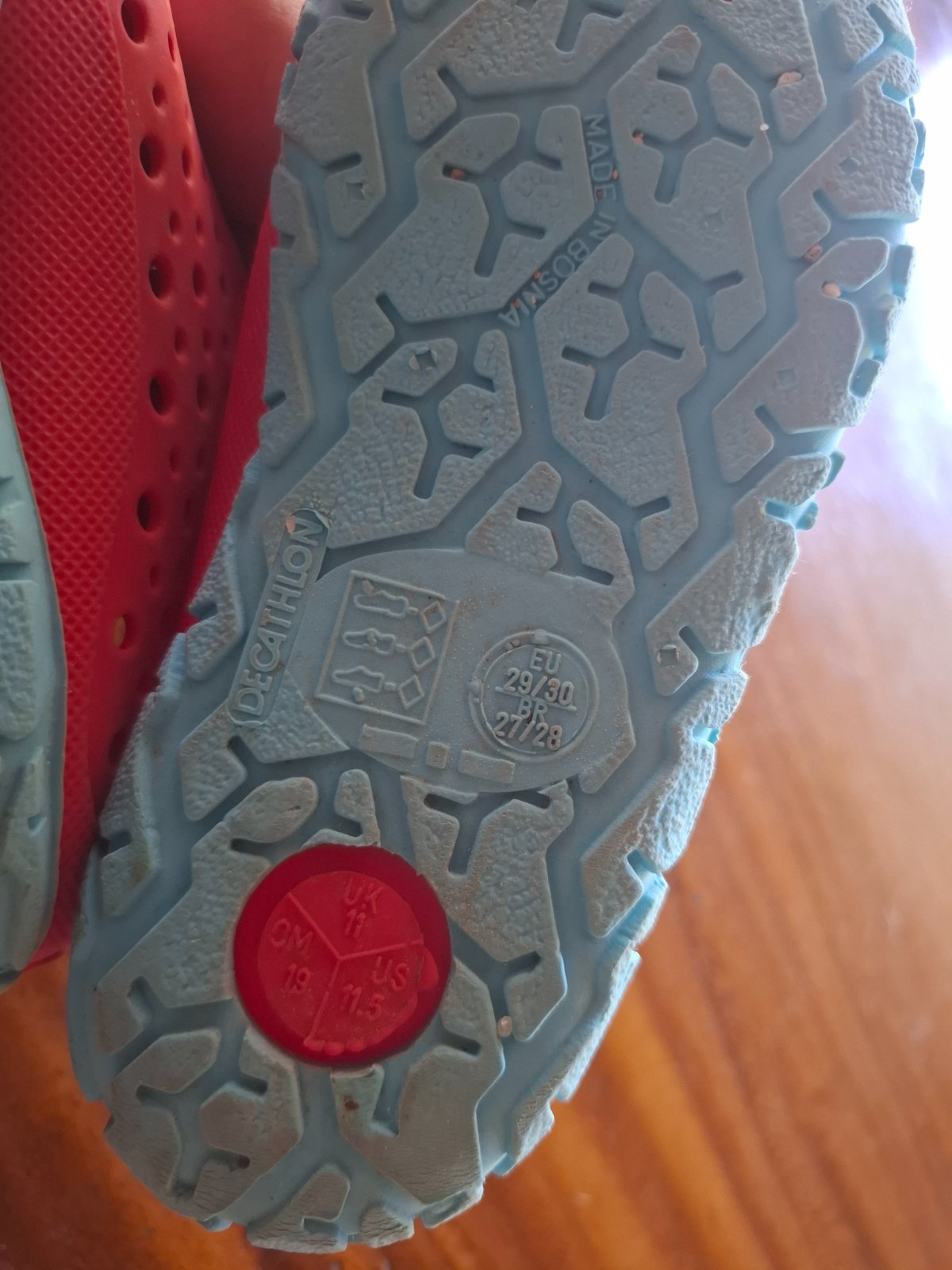 Chaussures plastiques T29/30 photo 3