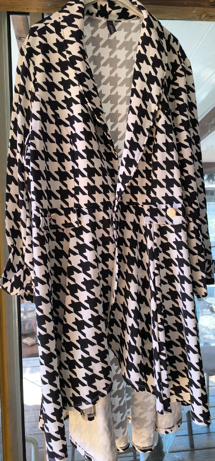 Robe motif pied-de-poule noir et blanc photo 1