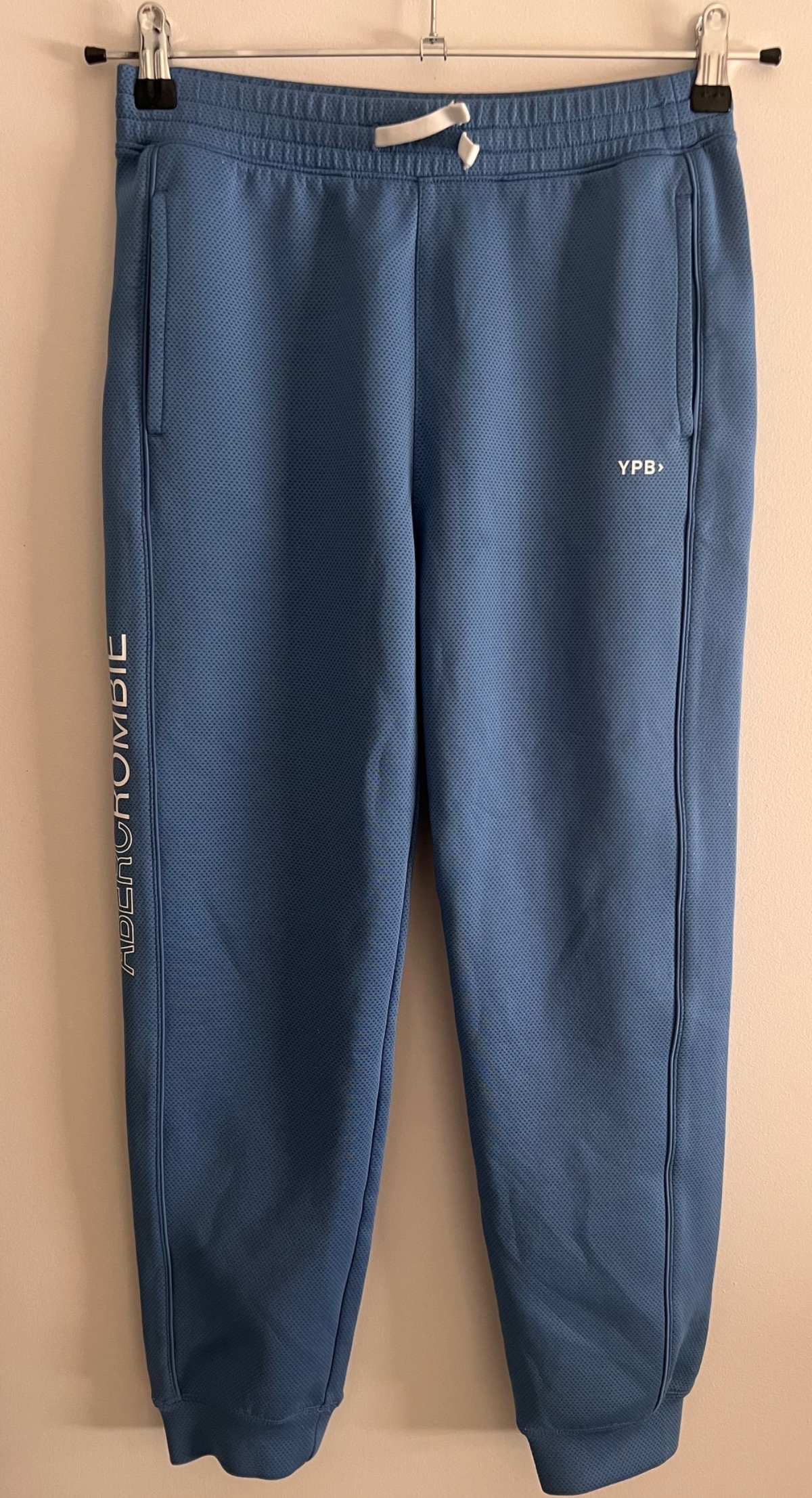 Pantalon sport ABERCROMBIE 13-14 ans photo 1