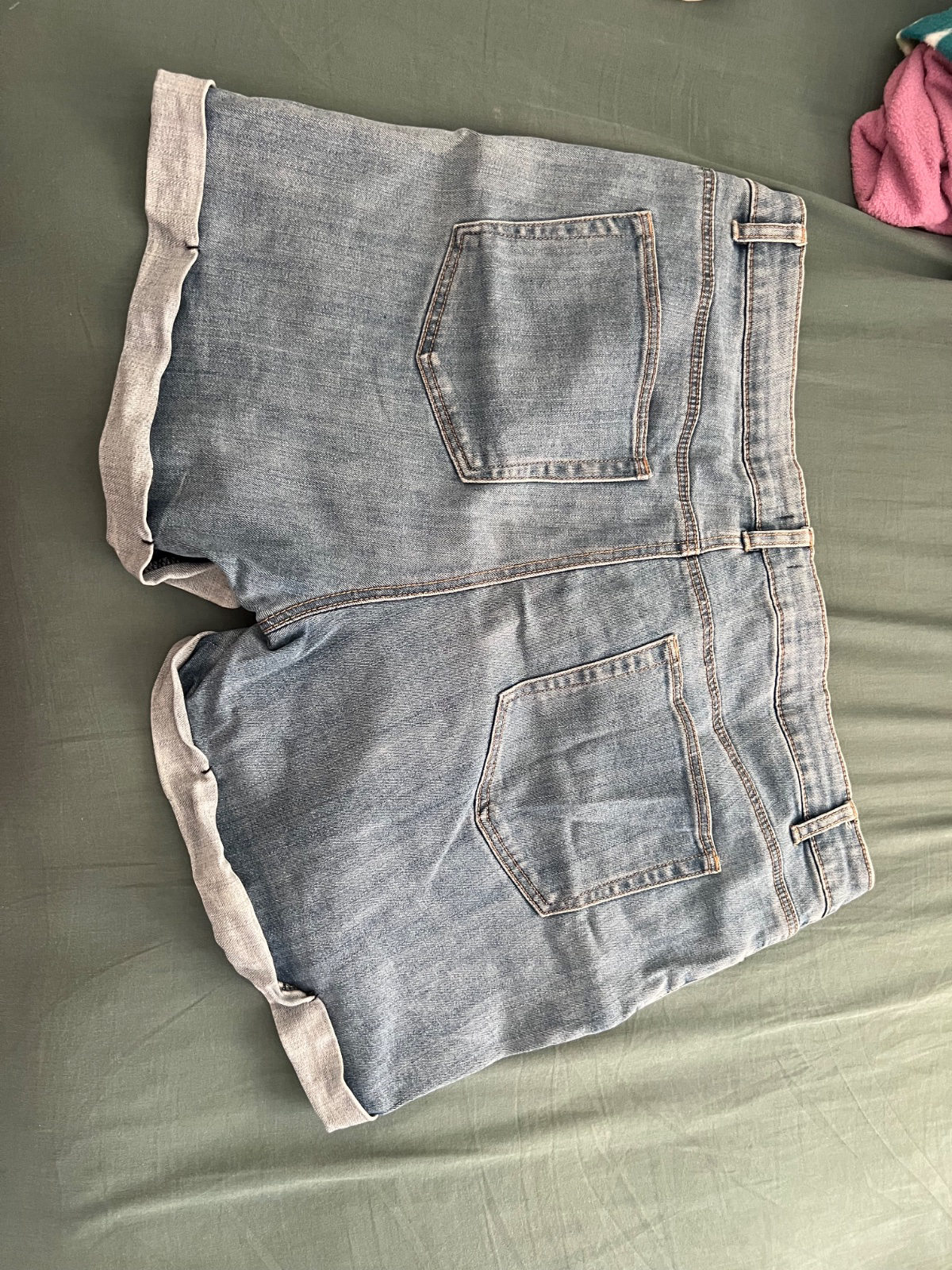 LOT Jean photo 2