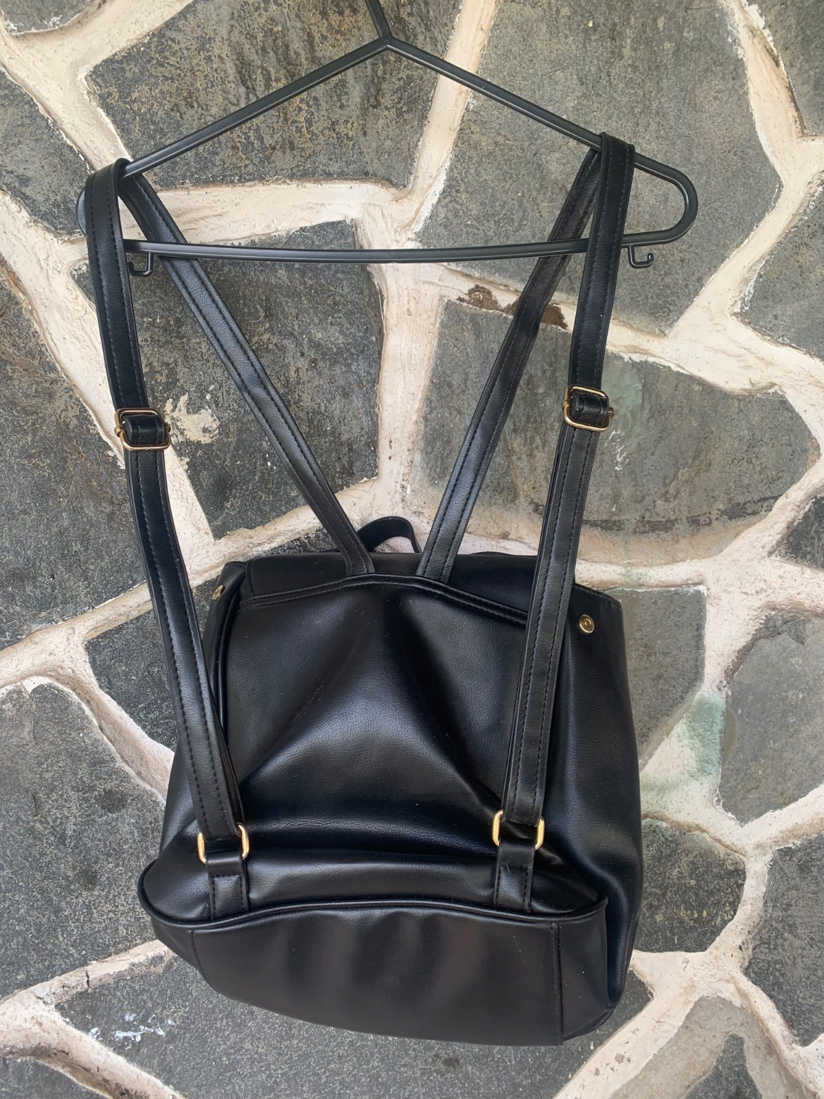 Sac à dos chic noir avec détails tressés photo 2