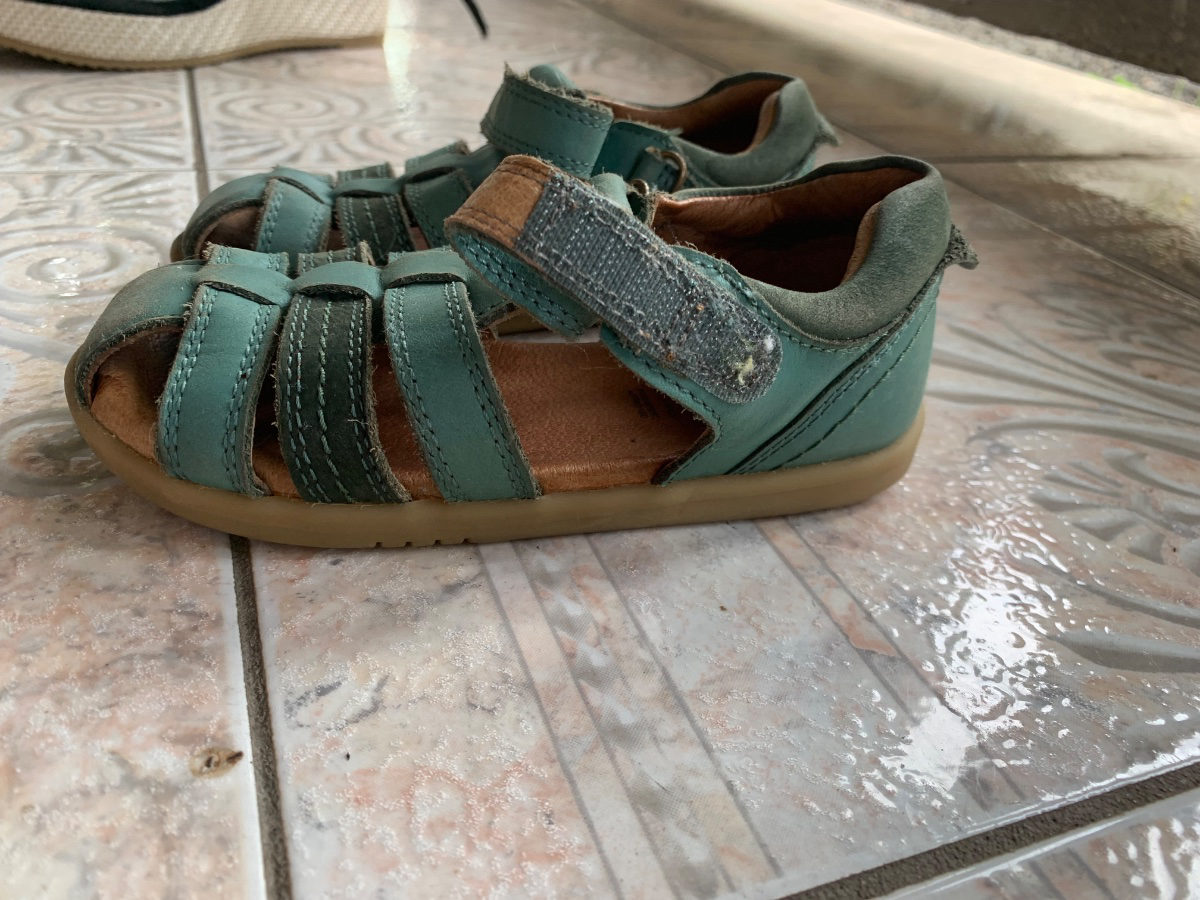 Sandales bébé en cuir bleu canard photo 1