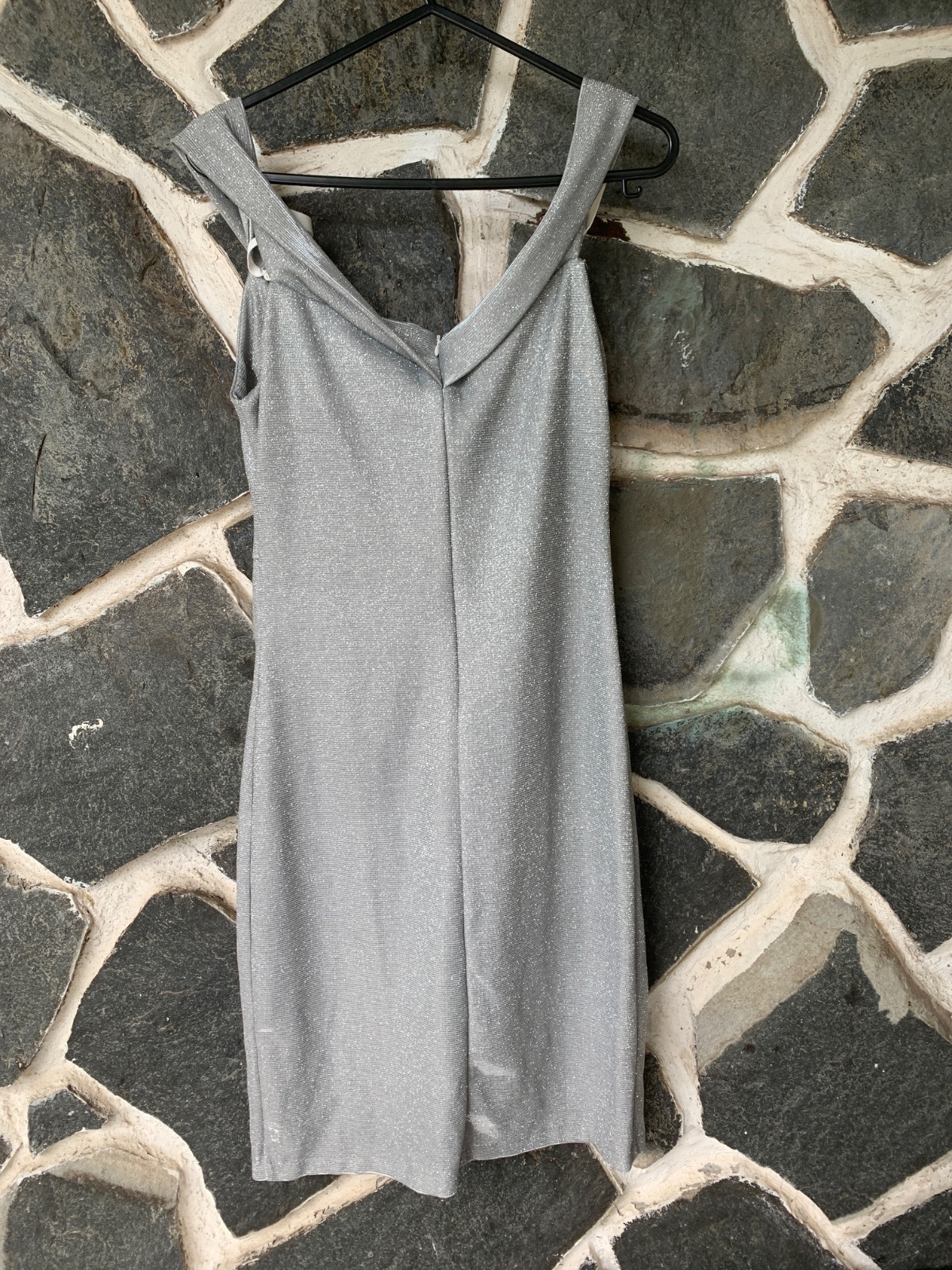 Robe de soirée scintillante gris argenté photo 2
