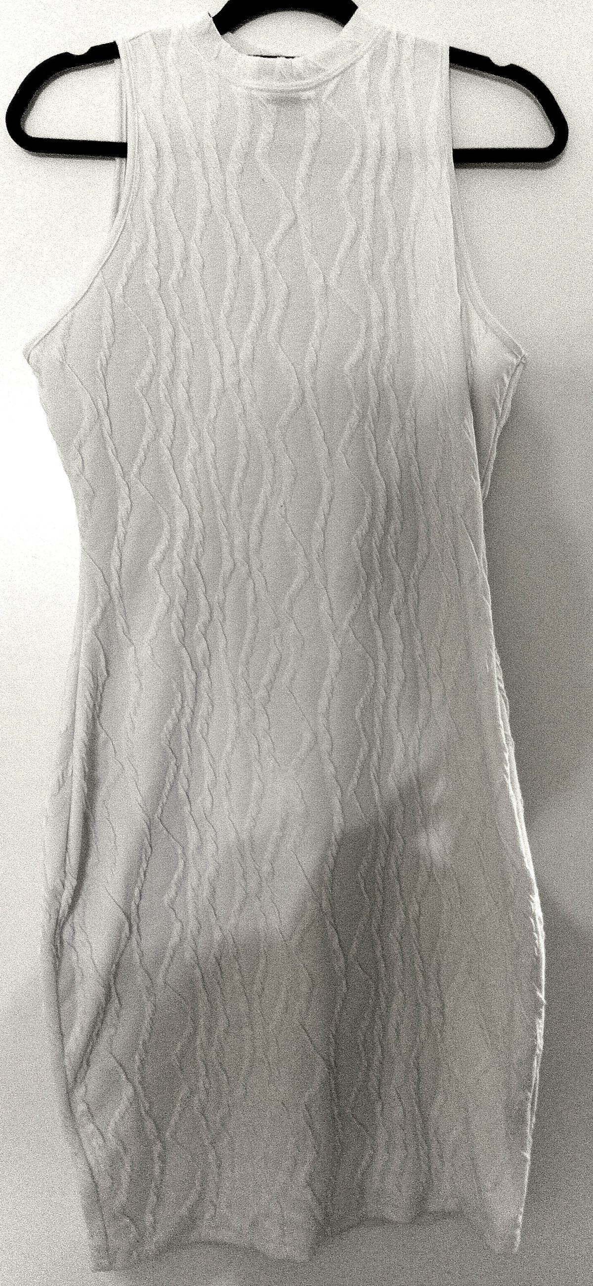 robe blanche mi-courte photo 1