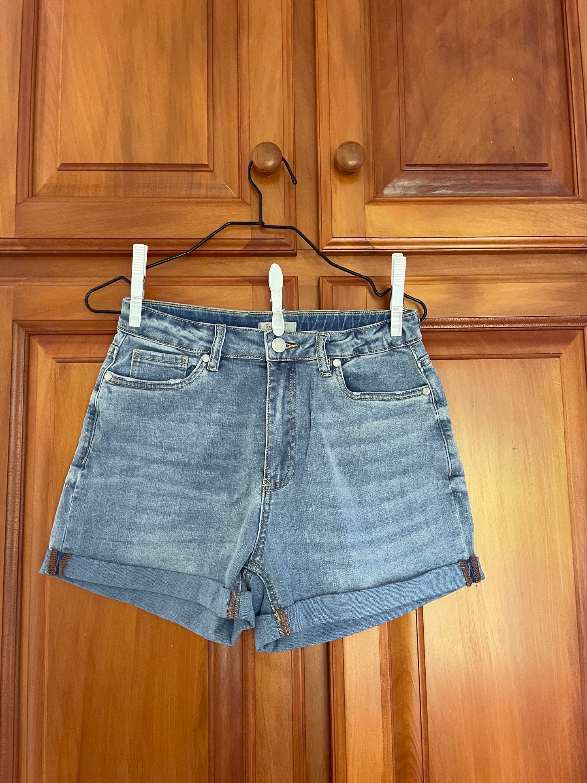 short jean photo 1