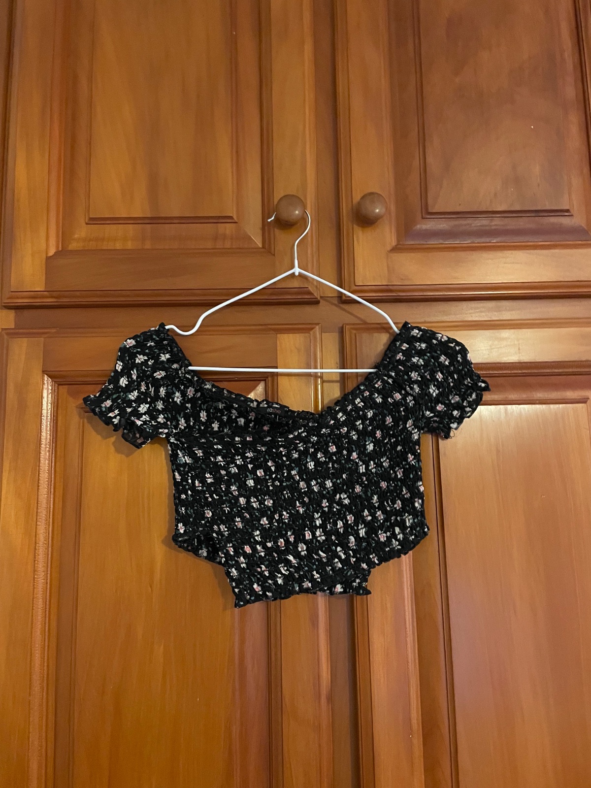 crop top photo 1