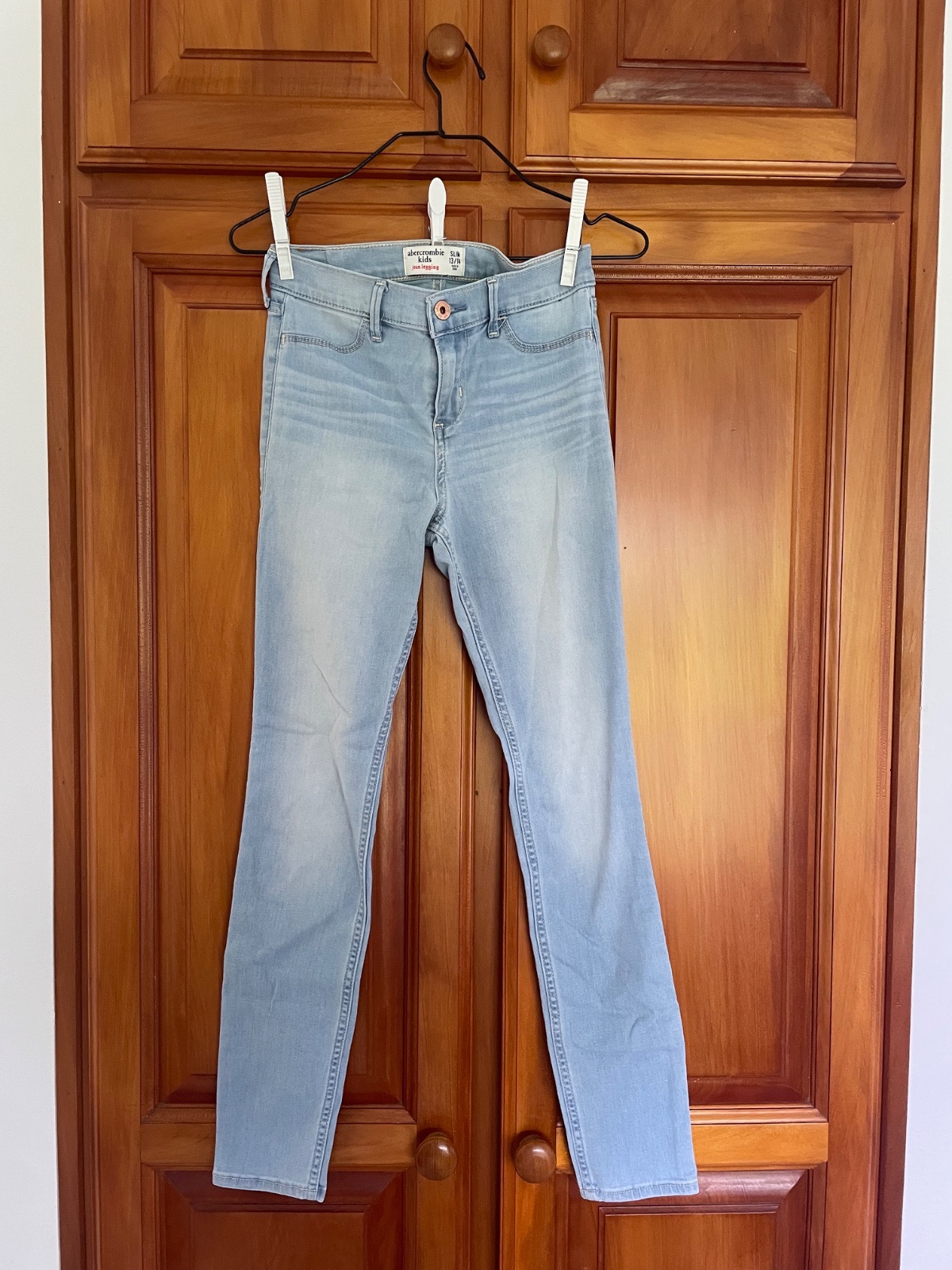 jean photo 1