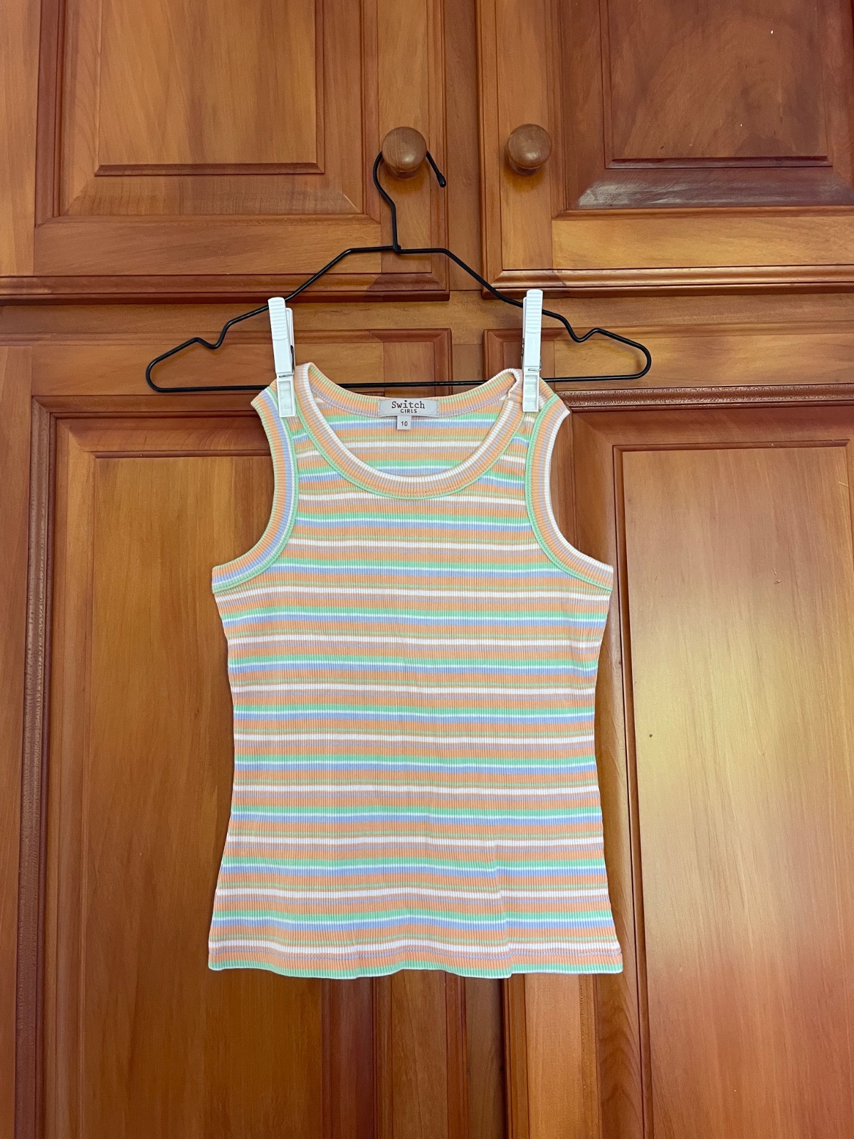 crop top photo 1