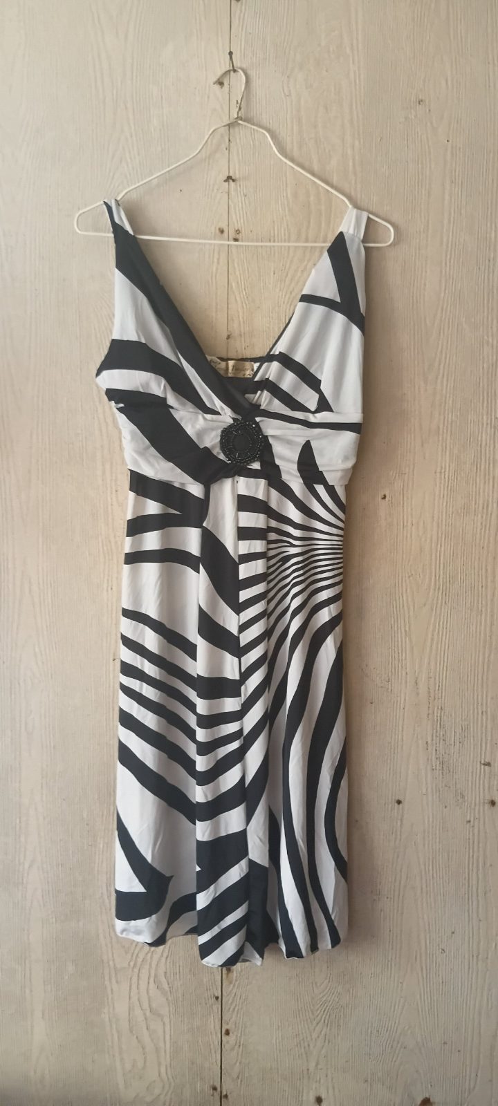 Robe d'été zébrée noir et blanc photo 1