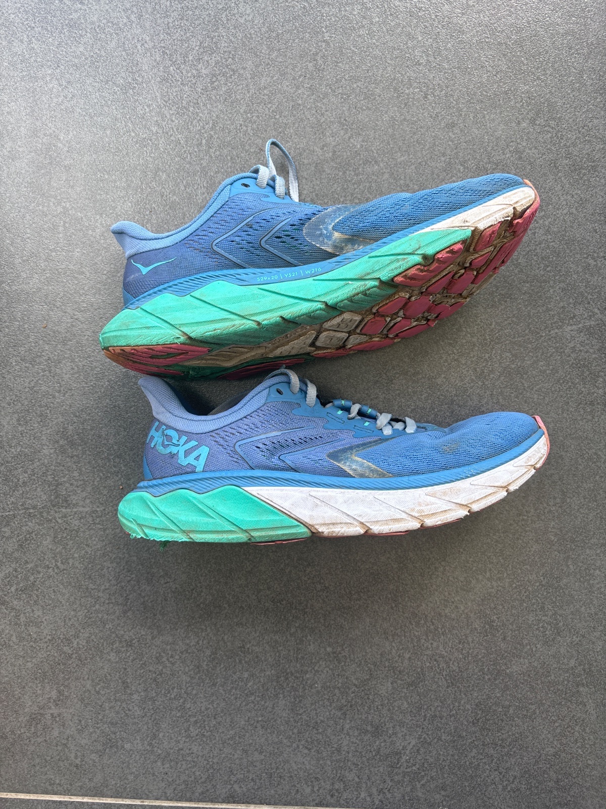 Baskets HOKA  photo 2