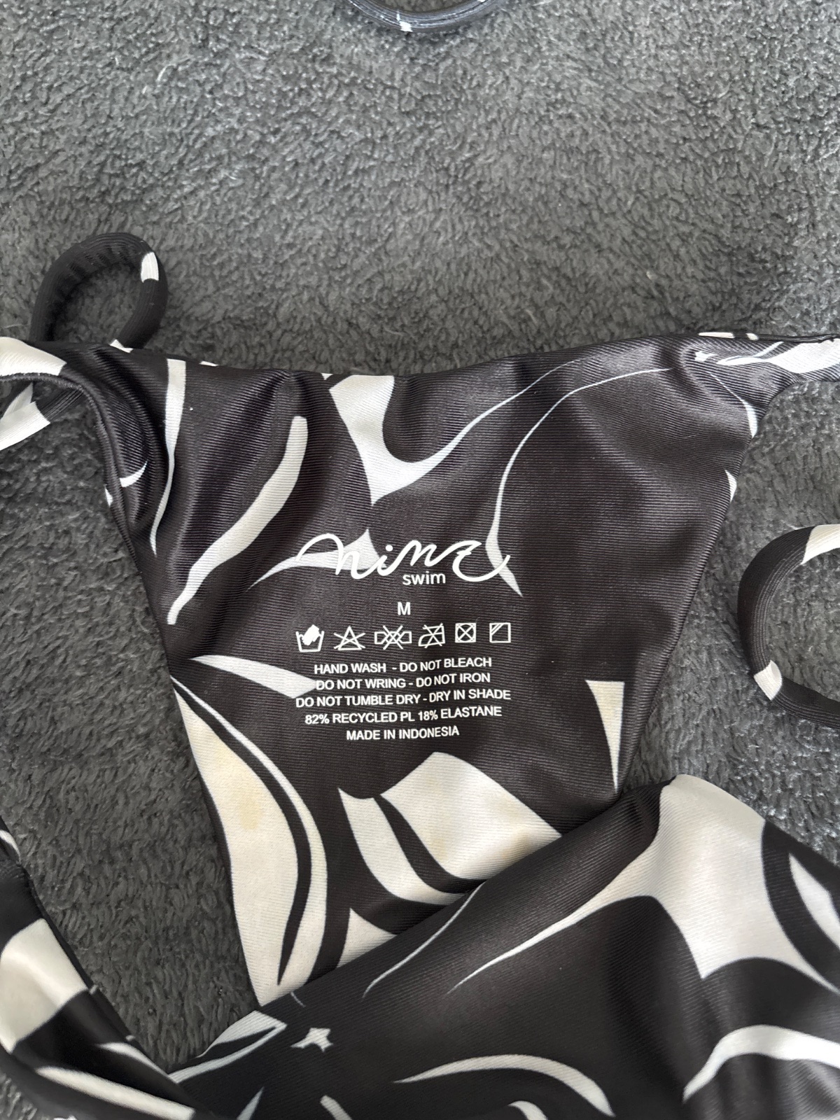 Maillot de bain bandeau fleuri noir et blanc photo 2