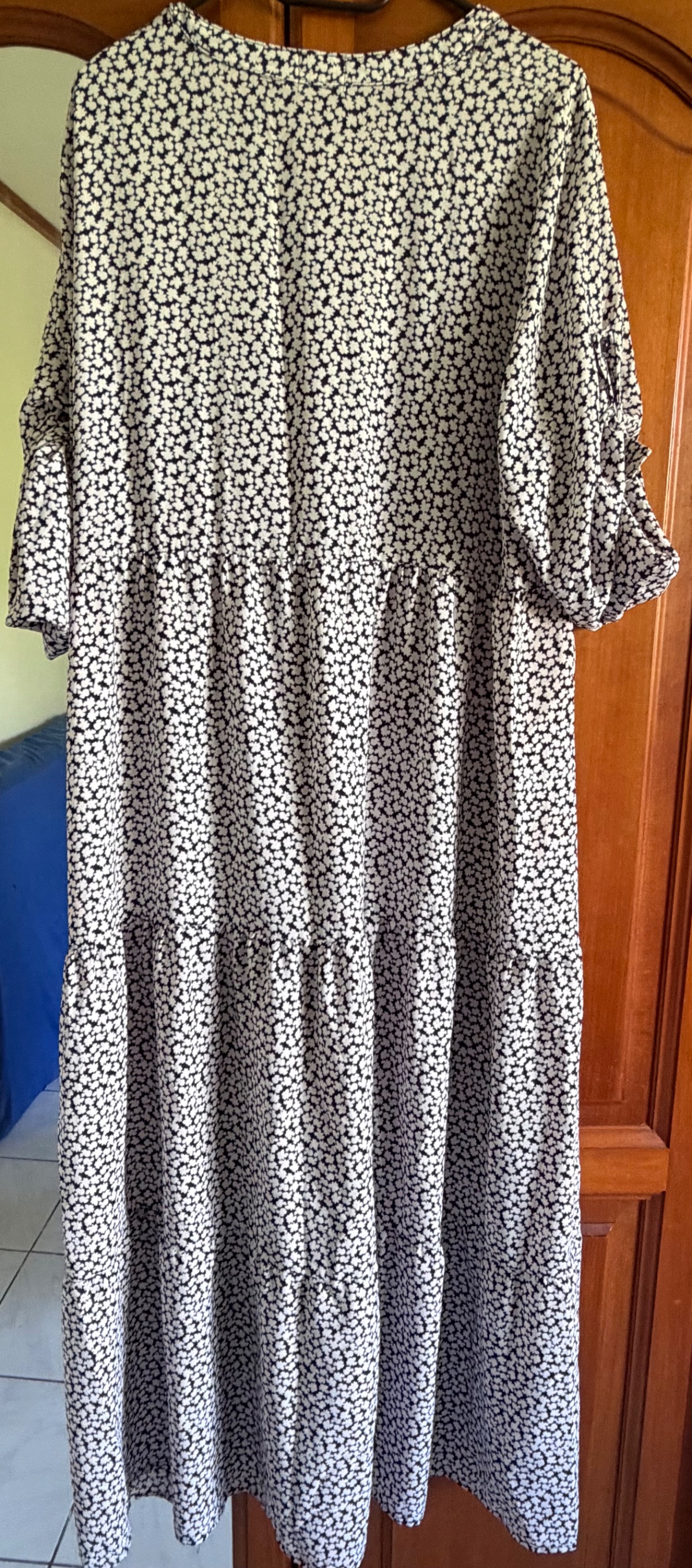 Robe longue petite fleur bleue marine photo 2