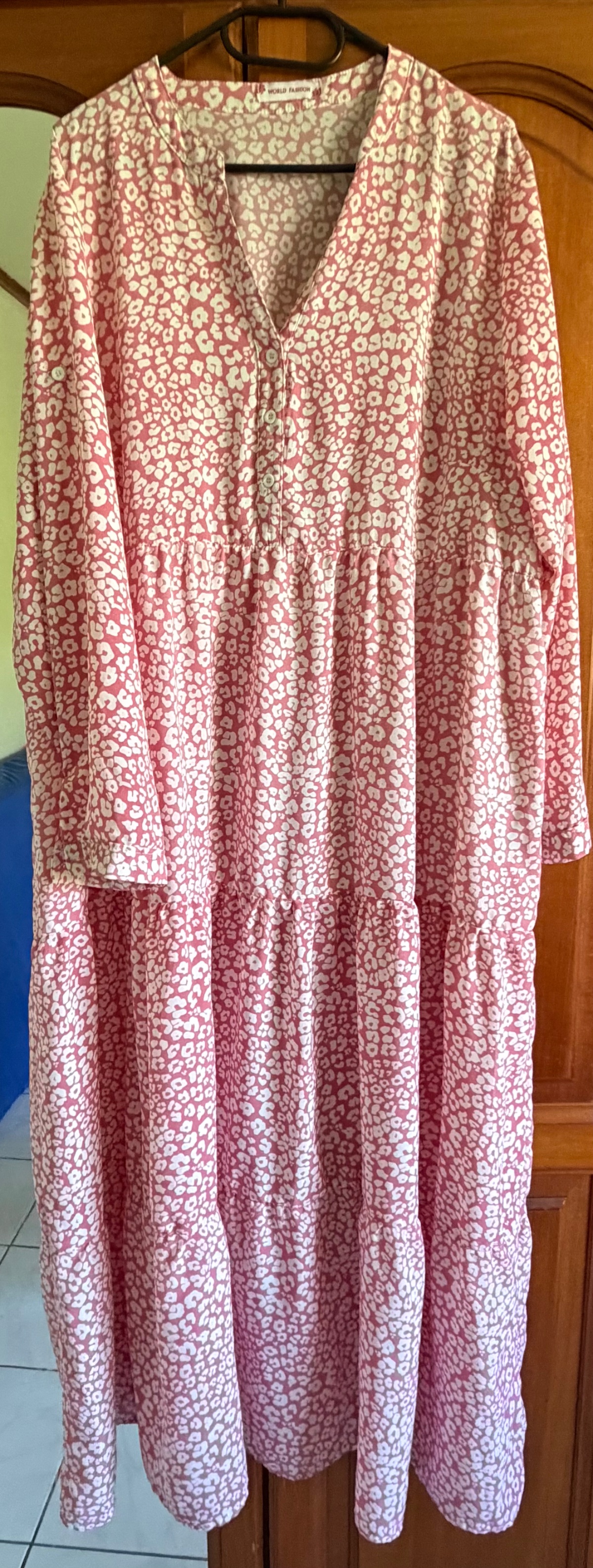 Robe longue petites fleurs blanches photo 1