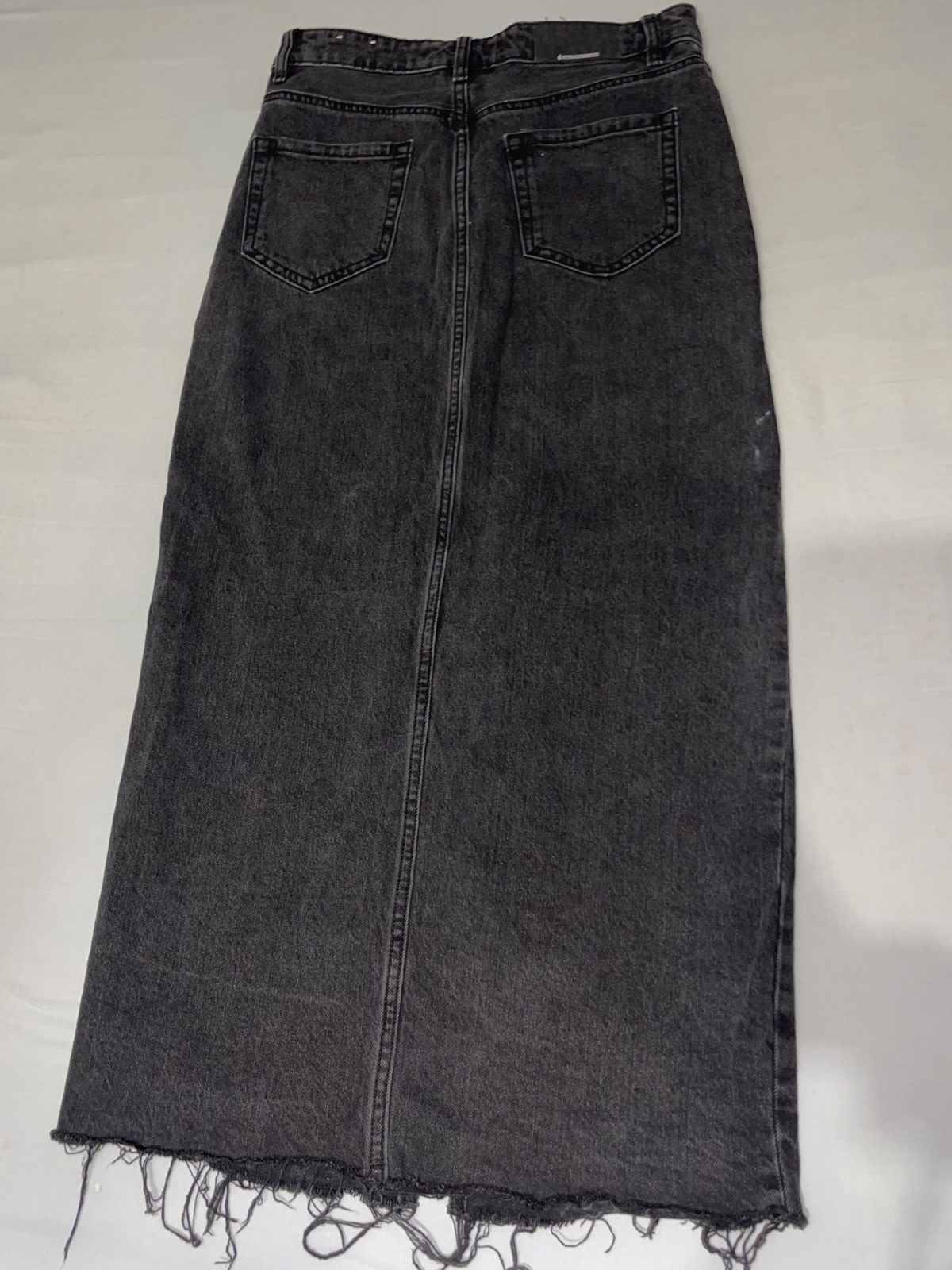 Jupe longue en jean noir délavé, style décontracté photo 2