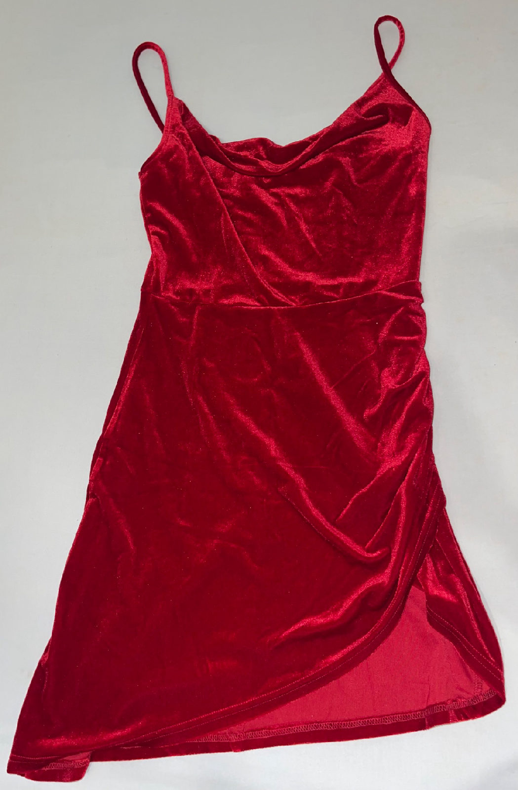 robe courte de soirée en satin photo 1