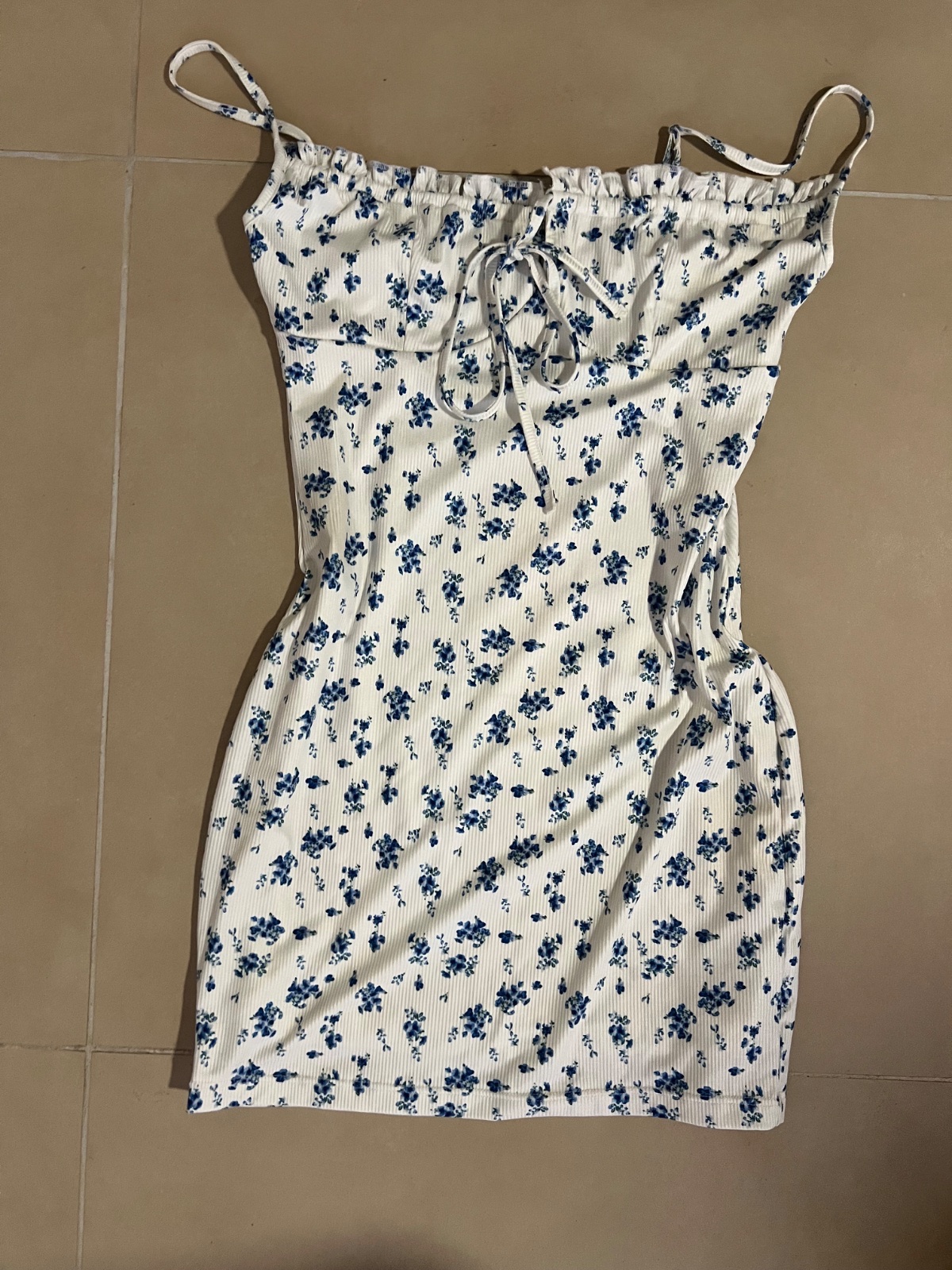 Robe à motif fleuri bleu  photo 1