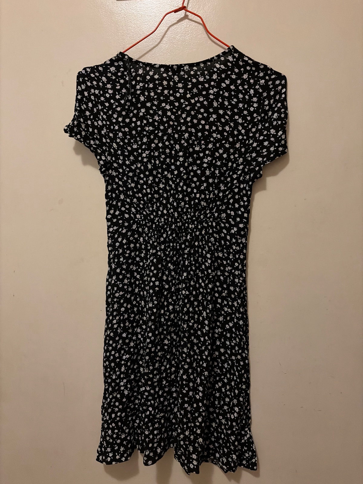 Robe noire à petites fleurs  photo 2