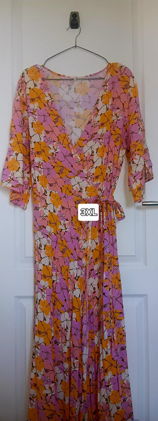 Robe longue fleurie style cache-cœur photo 1