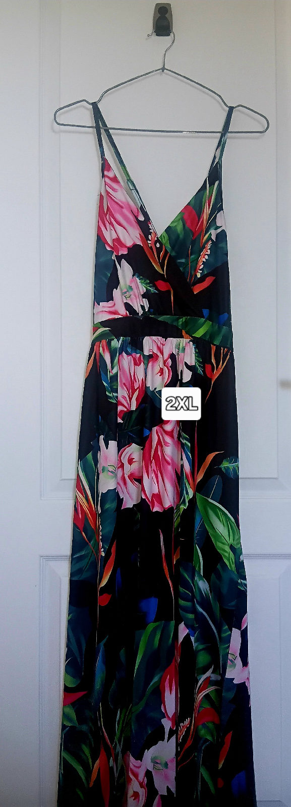 Robe longue fleurie tropicale photo 1