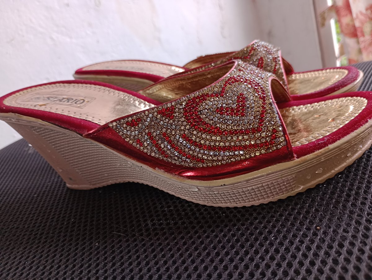 chaussures à multiples facettes photo 1