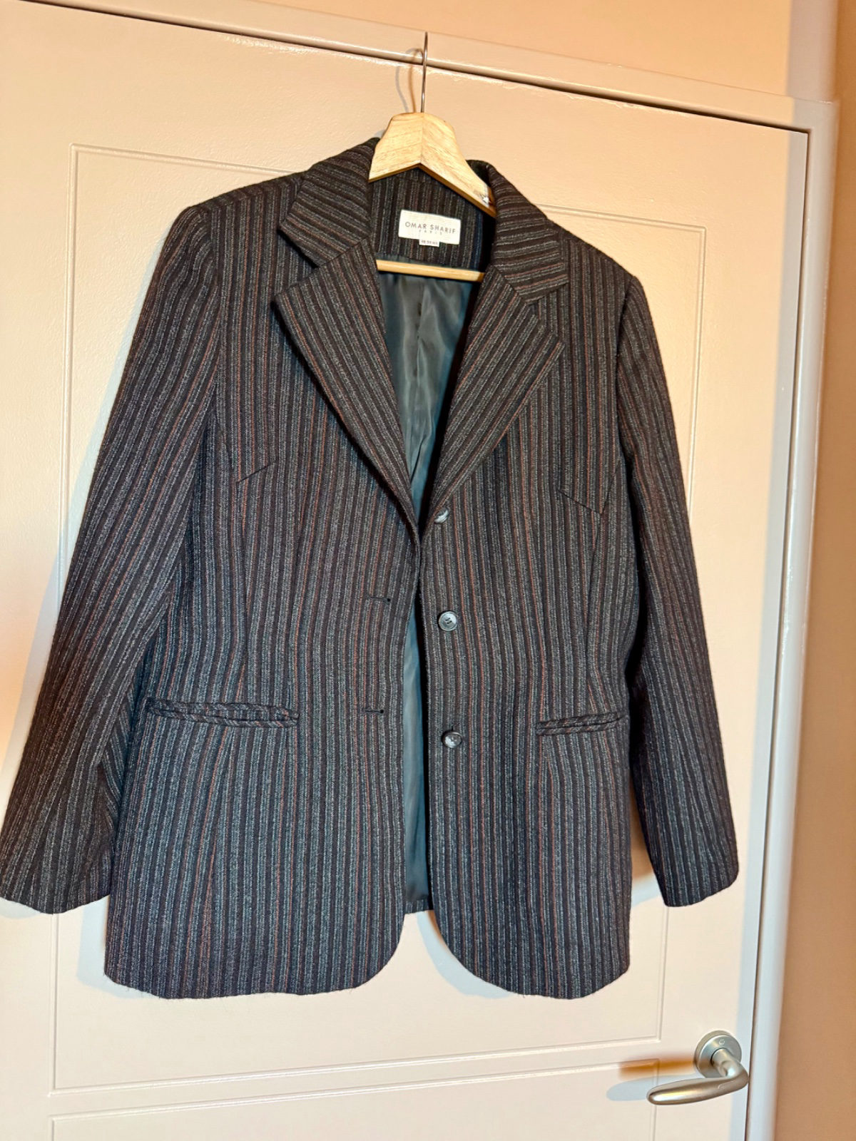 Blazer rayé Omar Sharif, élégance intemporelle photo 1