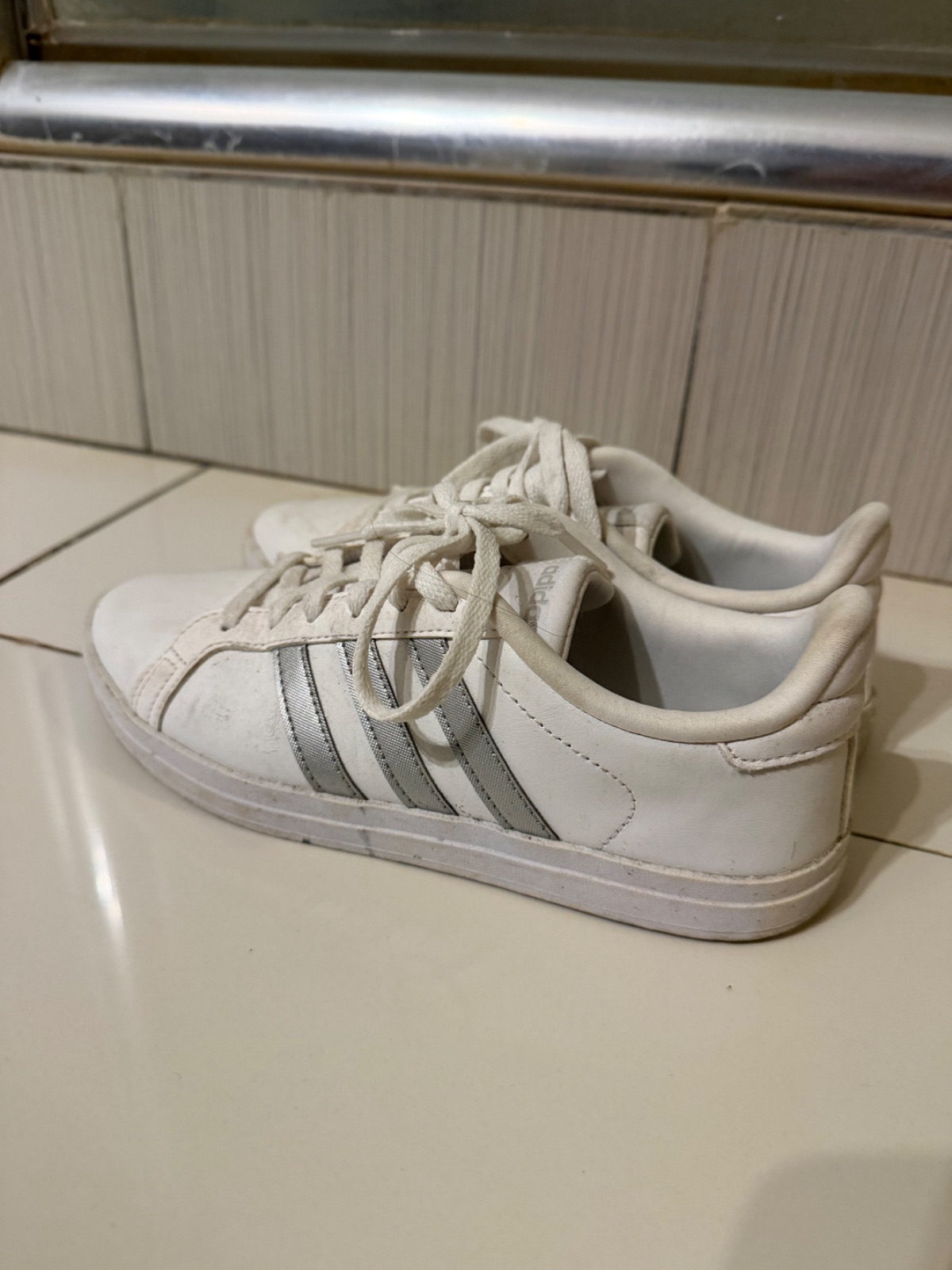 chaussures adidas photo 1