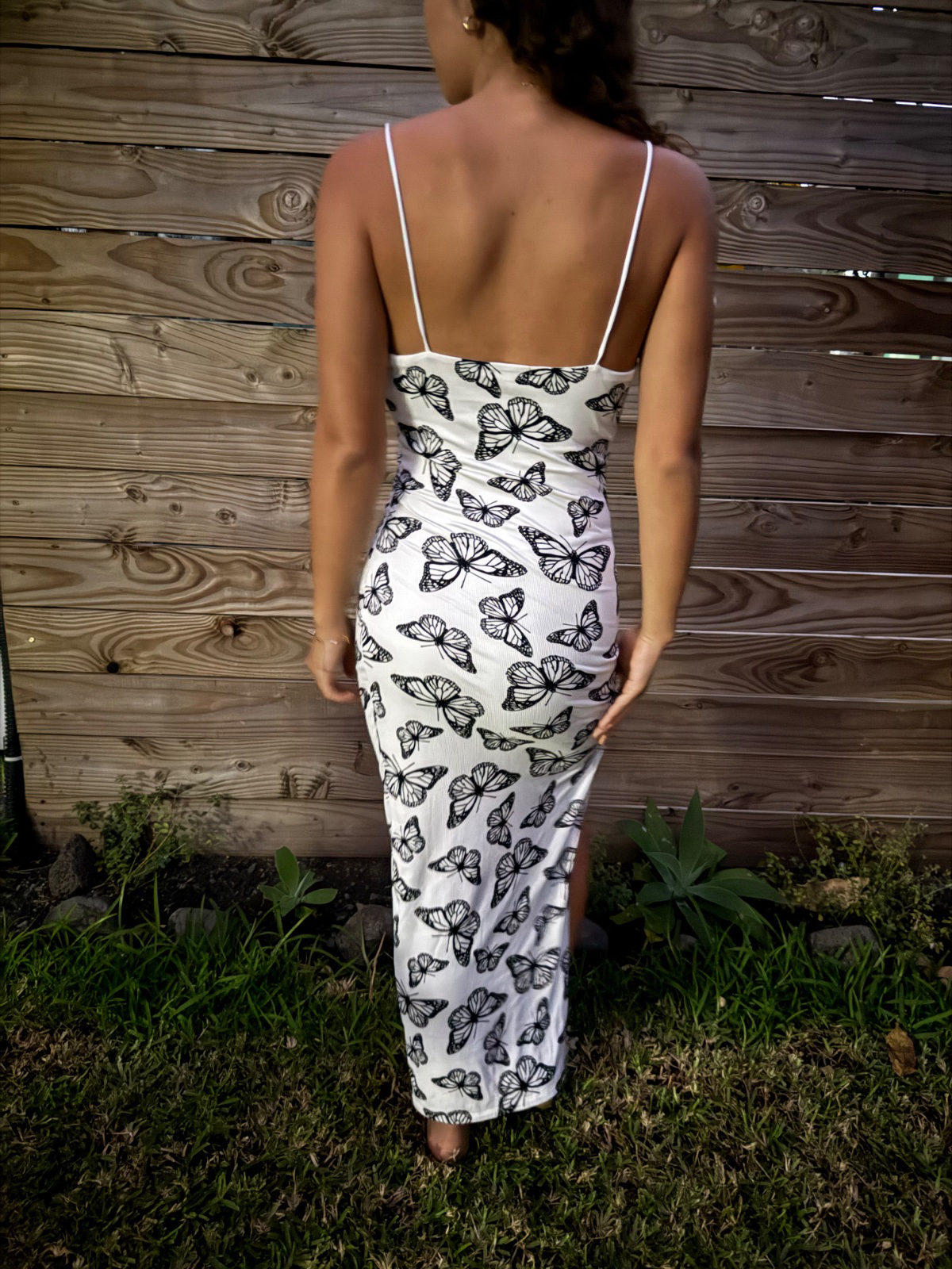 Robe longue papillons, fendue et ajustée photo 2