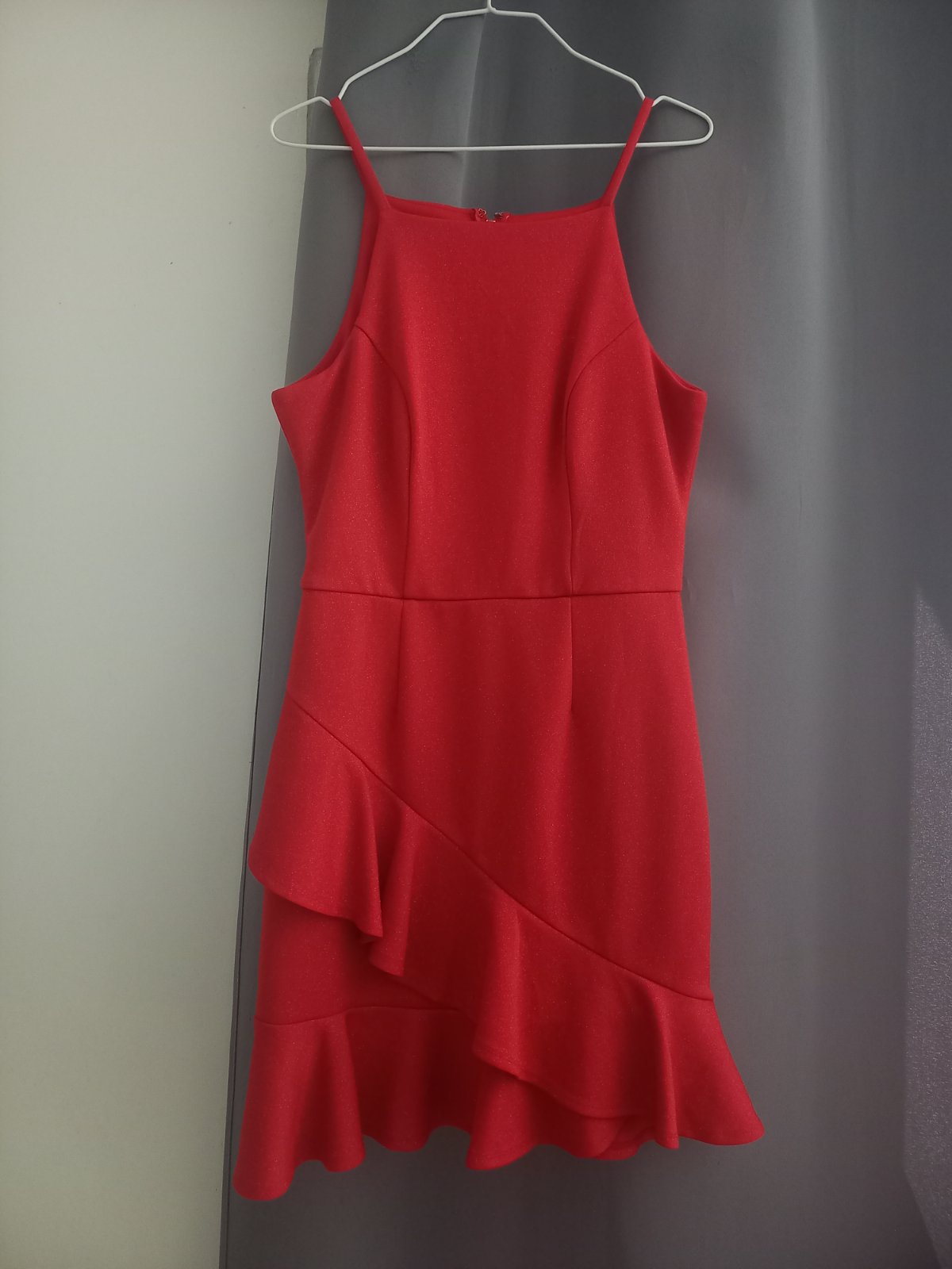 Robe de soirée à paillette rouge photo 1
