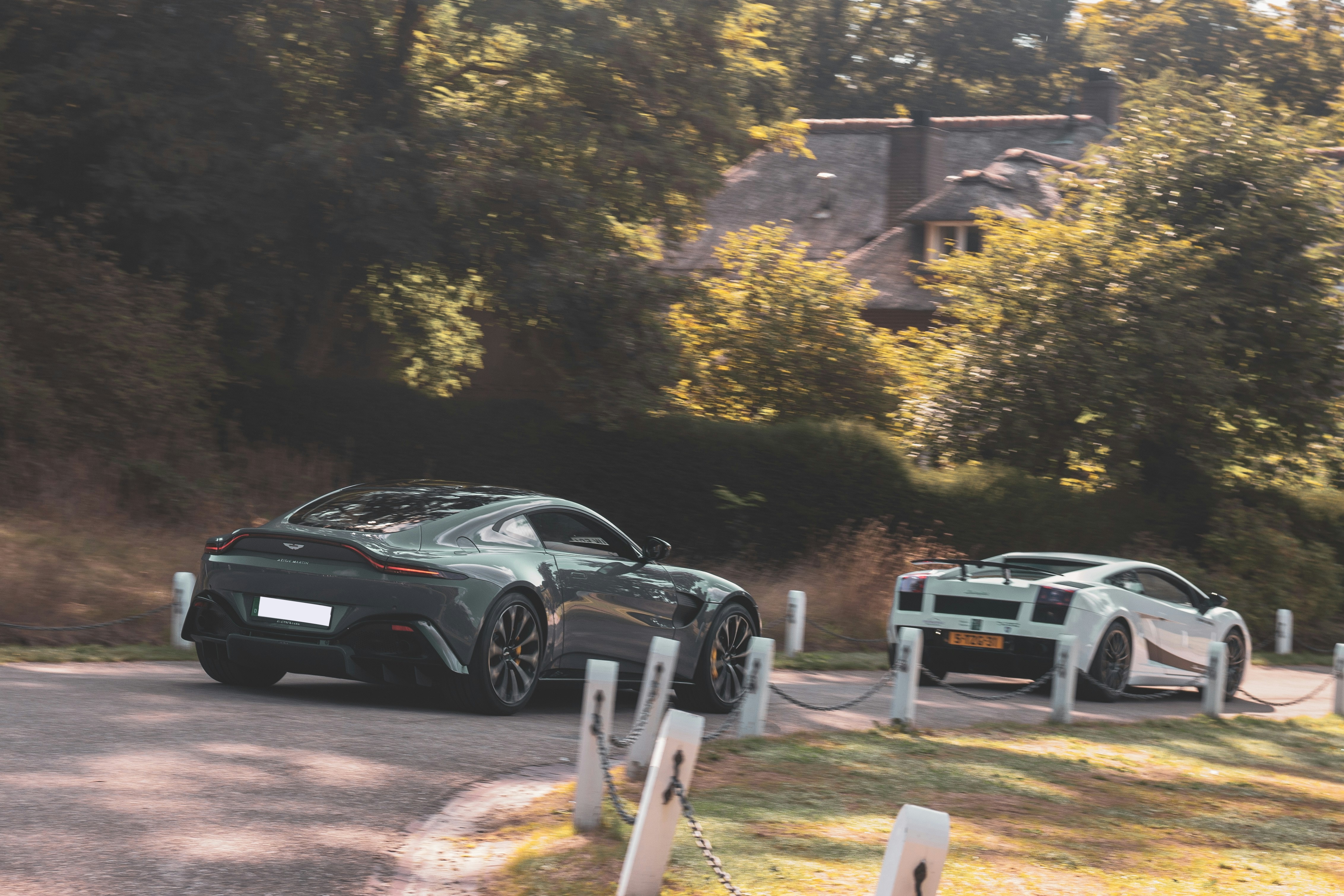 Drive a Aston Martin on Tarlen Carshare