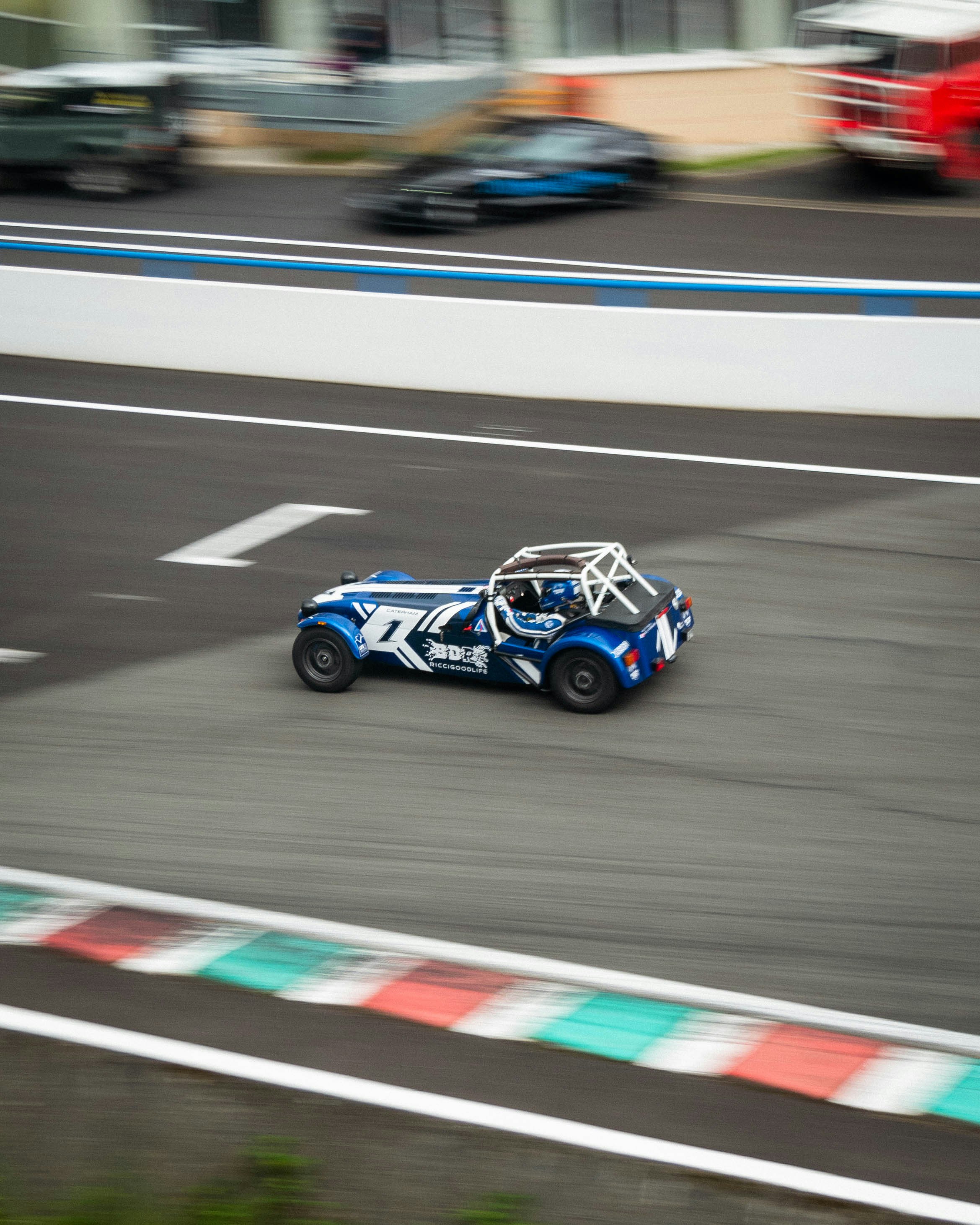 Drive a Caterham on Tarlen Carshare