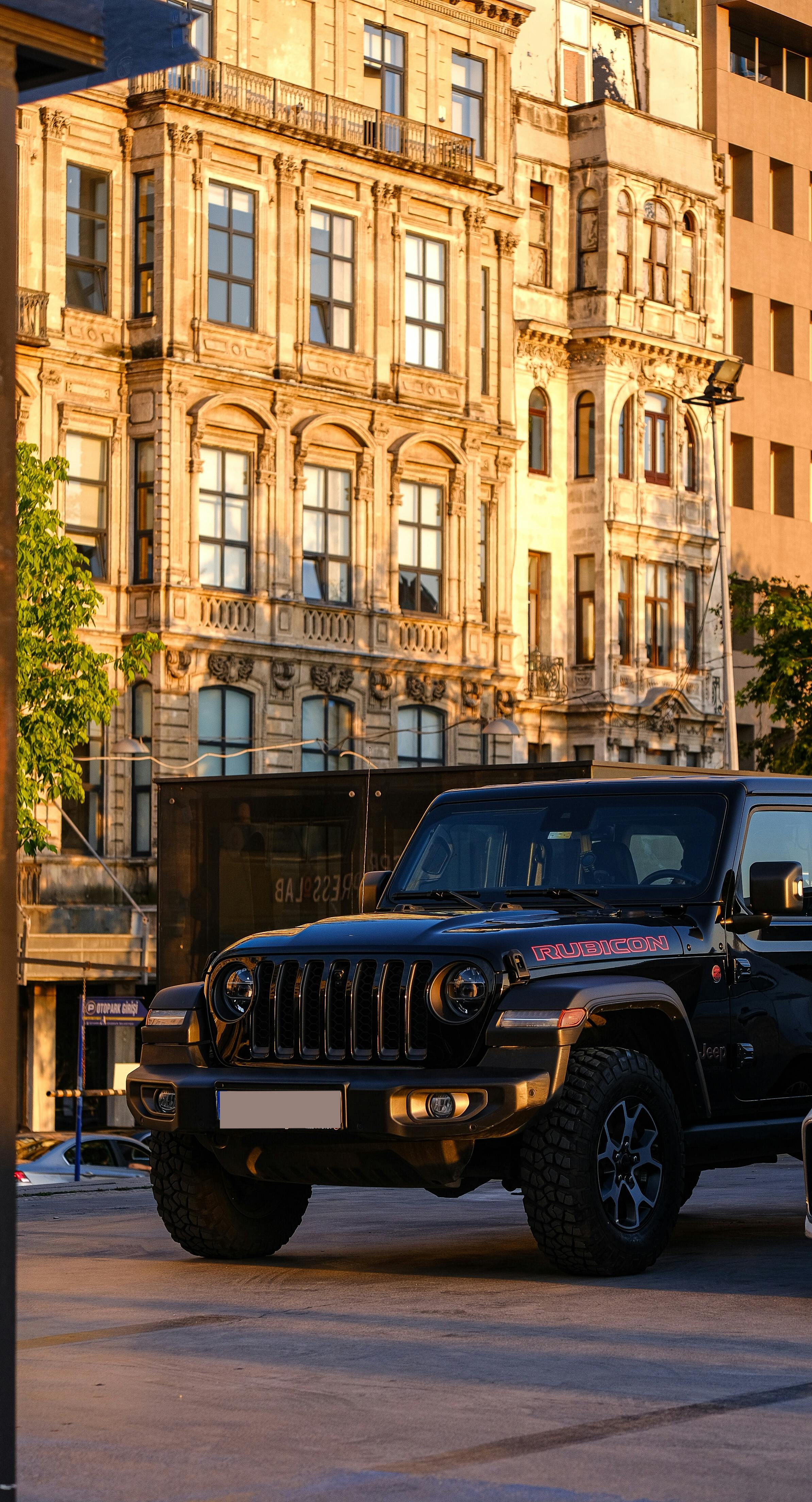 Drive a Jeep on Tarlen Carshare