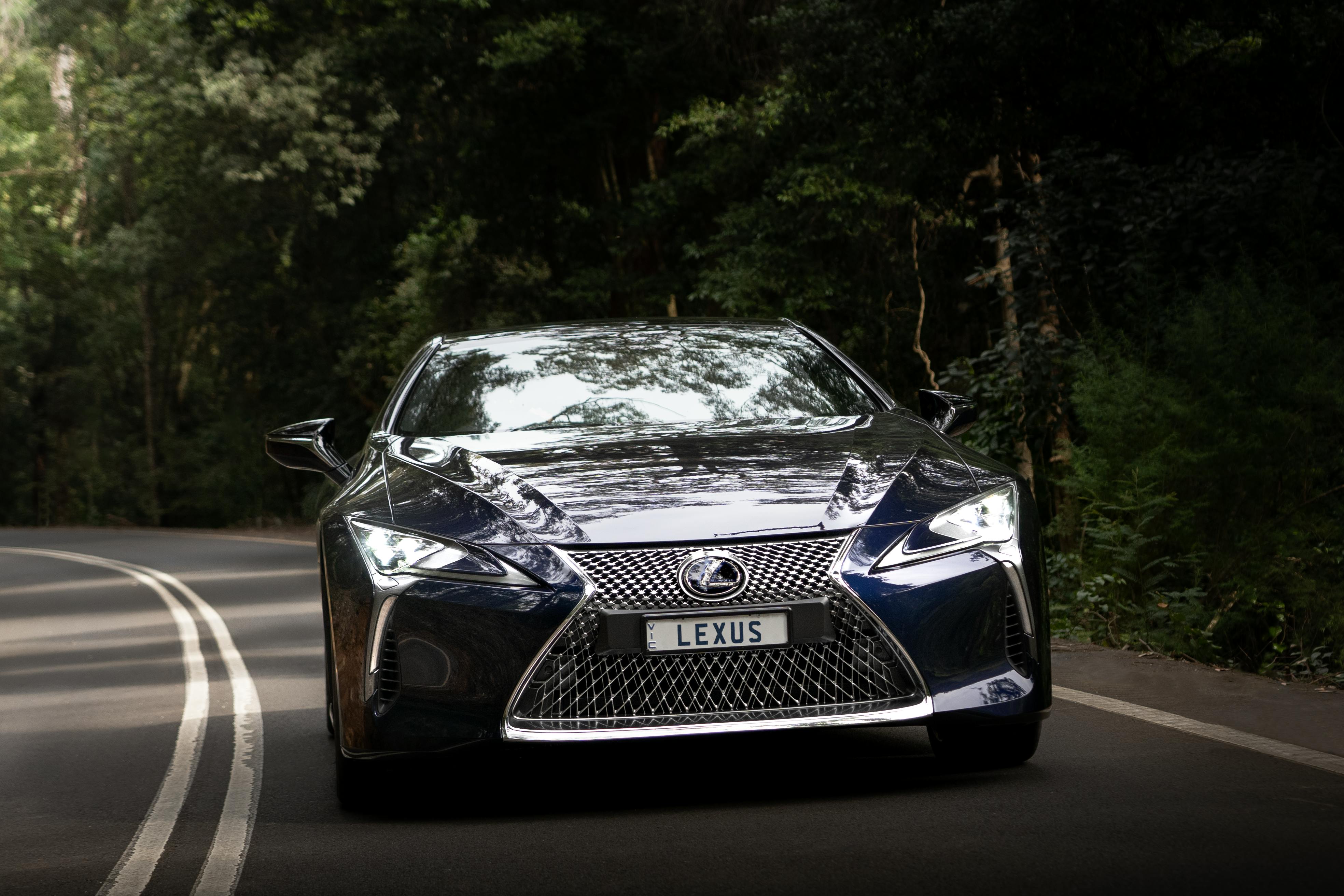 Drive a Lexus on Tarlen Carshare