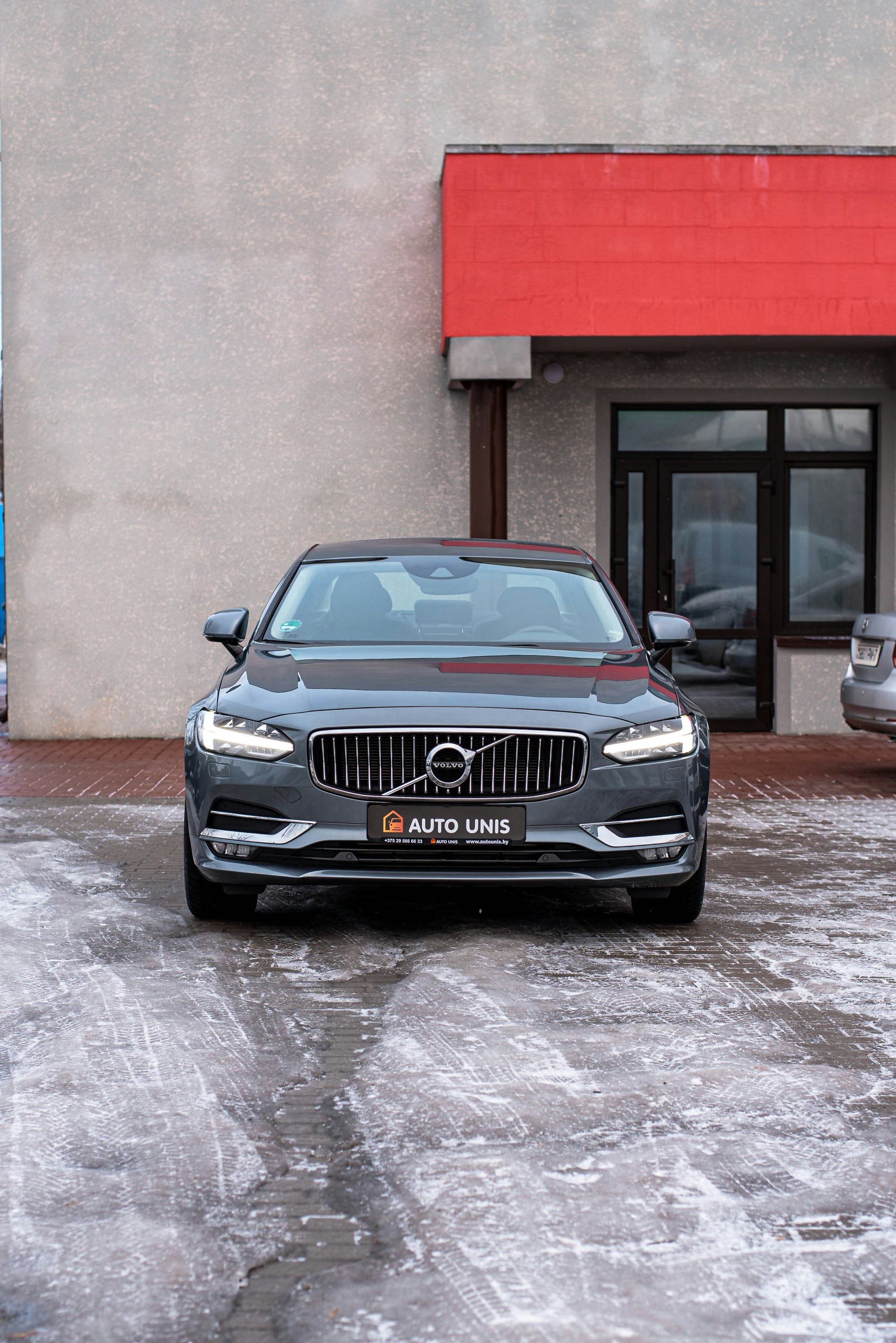 Drive a Volvo on Tarlen Carshare