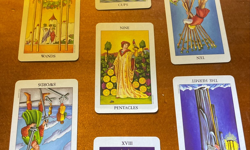 塔羅牌占卜諮詢-語音