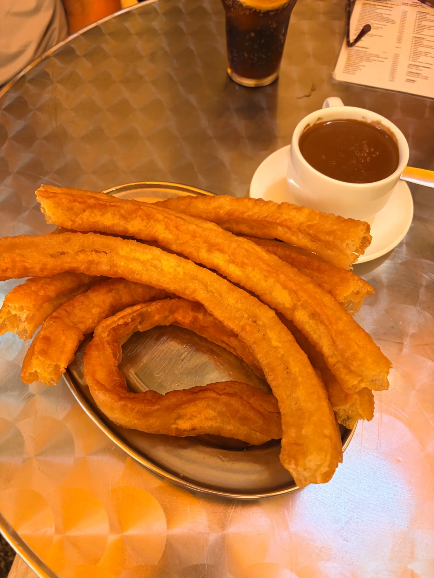 Churros m. Chokolade hos Casa Aranda, Calle Herrería del Rey, Málaga, Spanien