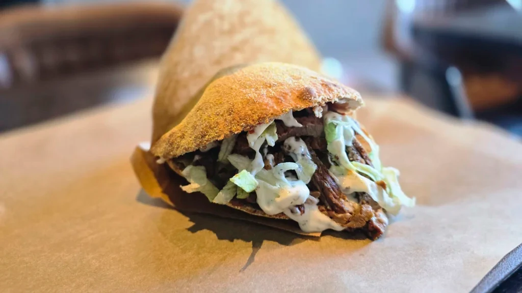 Kebab pita hos The Green Pita House Risskov