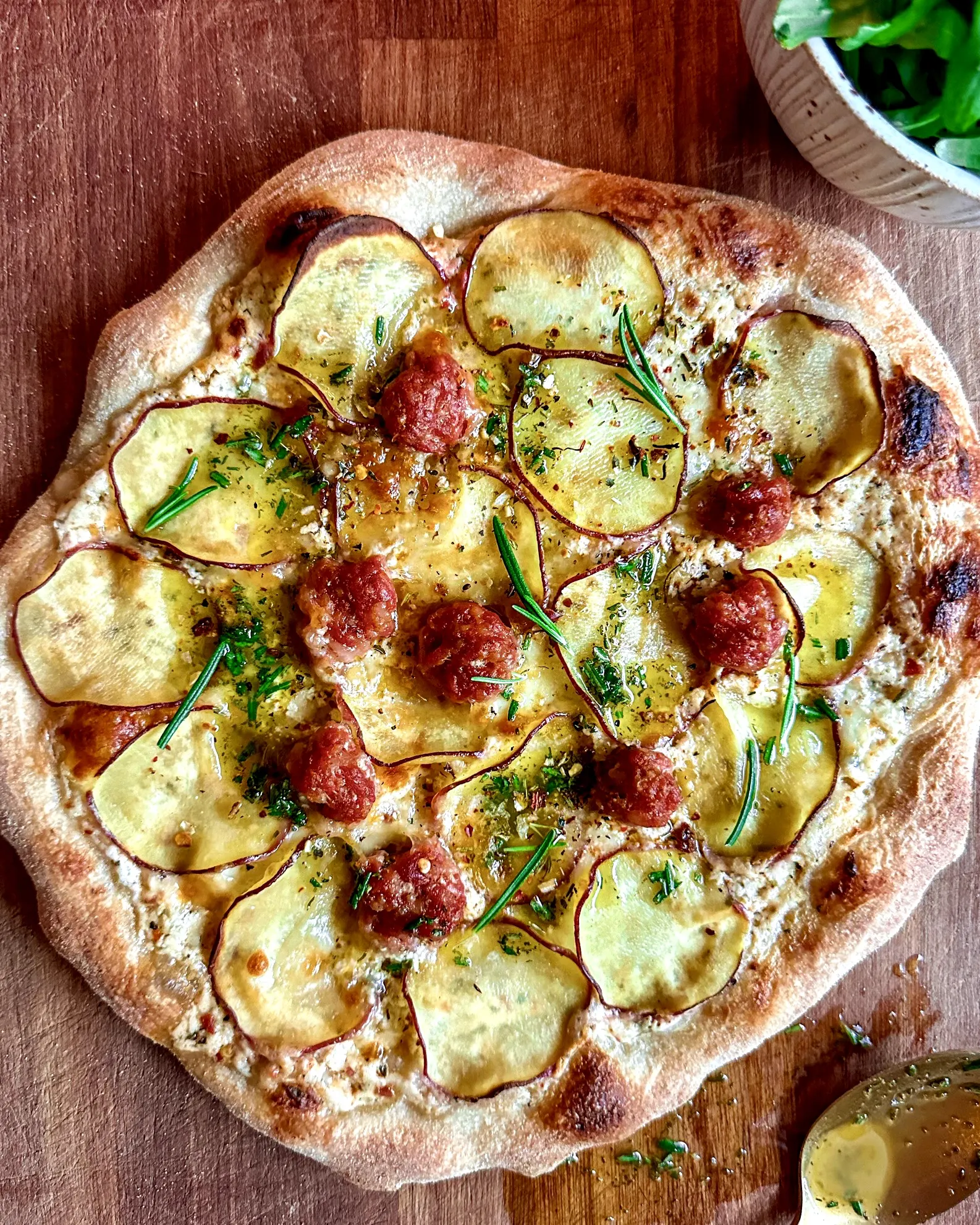 8. Salsiccia e patate. hos Piccolina