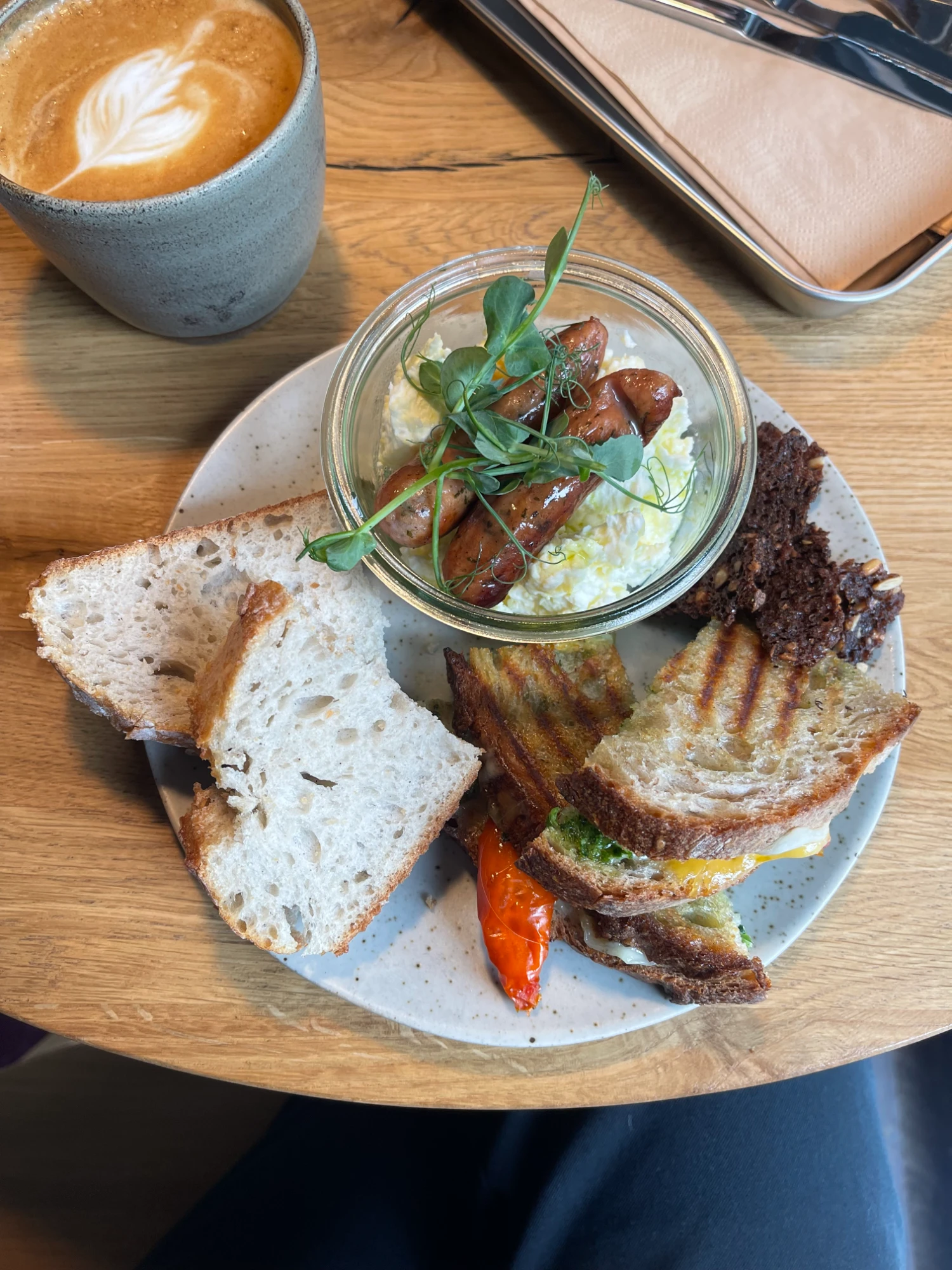 Byg selv brunch hos Woodys Aarhus – Gl. Munkegade
