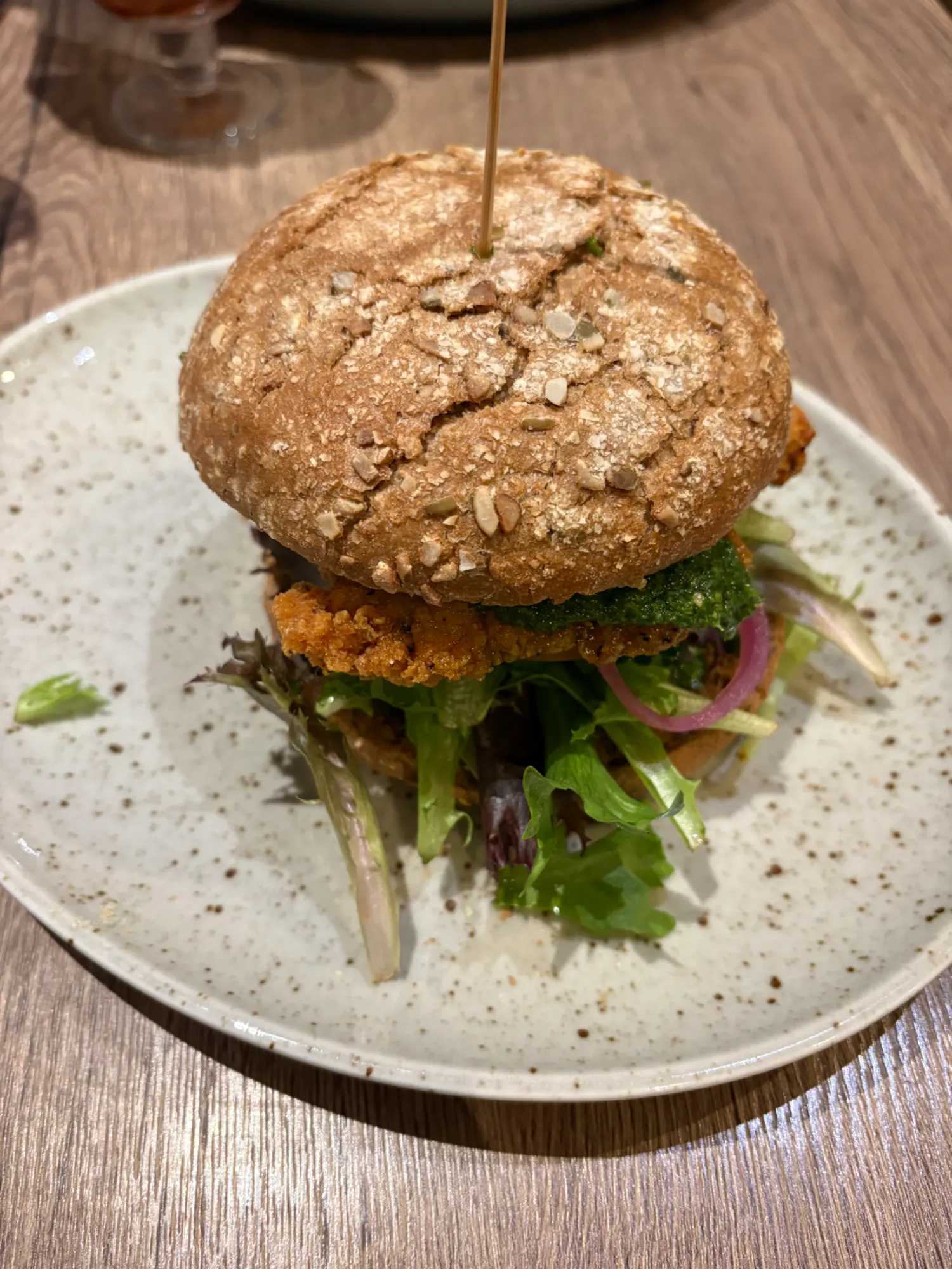 Sandwich med crispy kylling hos Café K Trøjborg