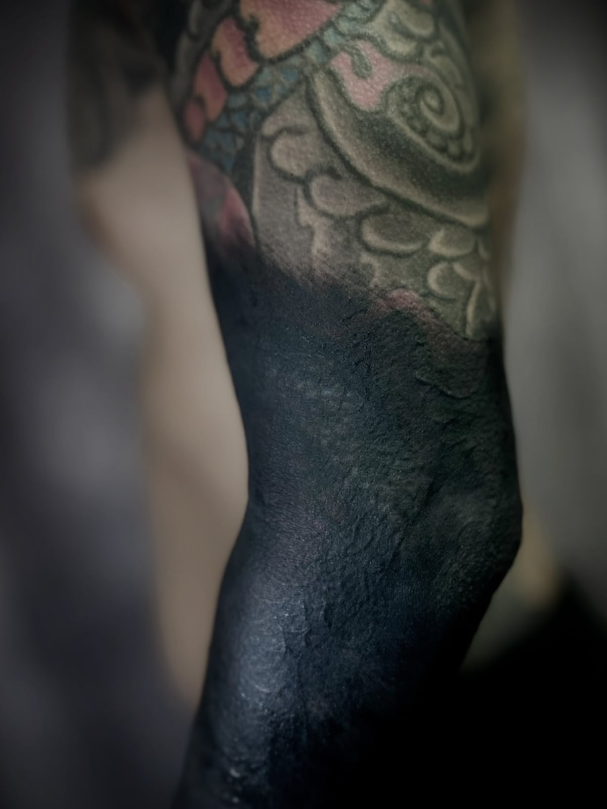 loyaltattooの和彫りのドラゴンのタトゥー