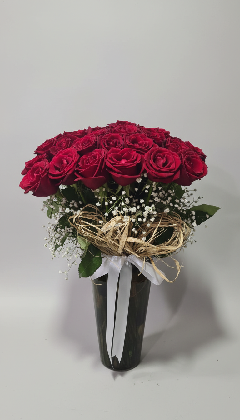 Cam Vazoda 31 Adet Kırmızı Gül