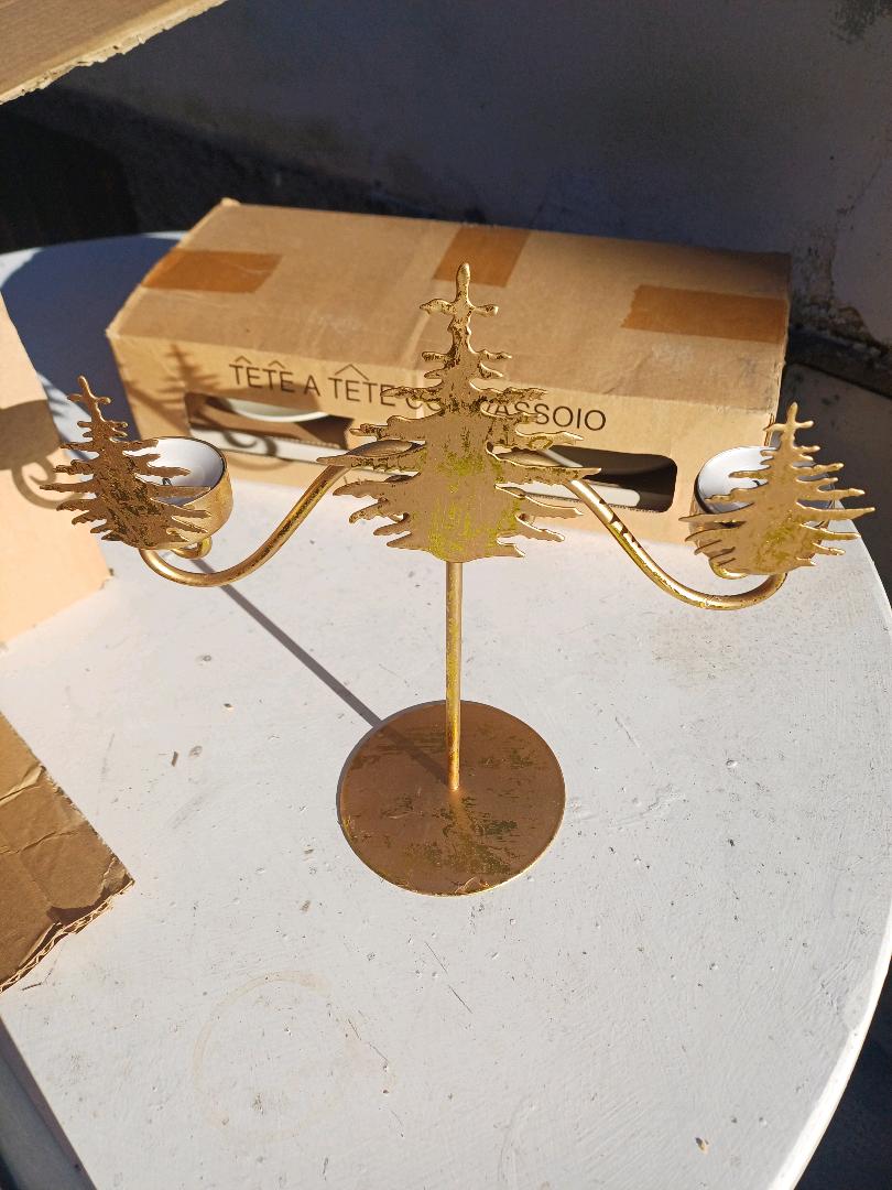 Immagine di candelabro natalizio