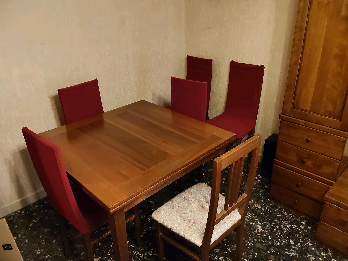 Immagine di Mobili sala da pranzo 