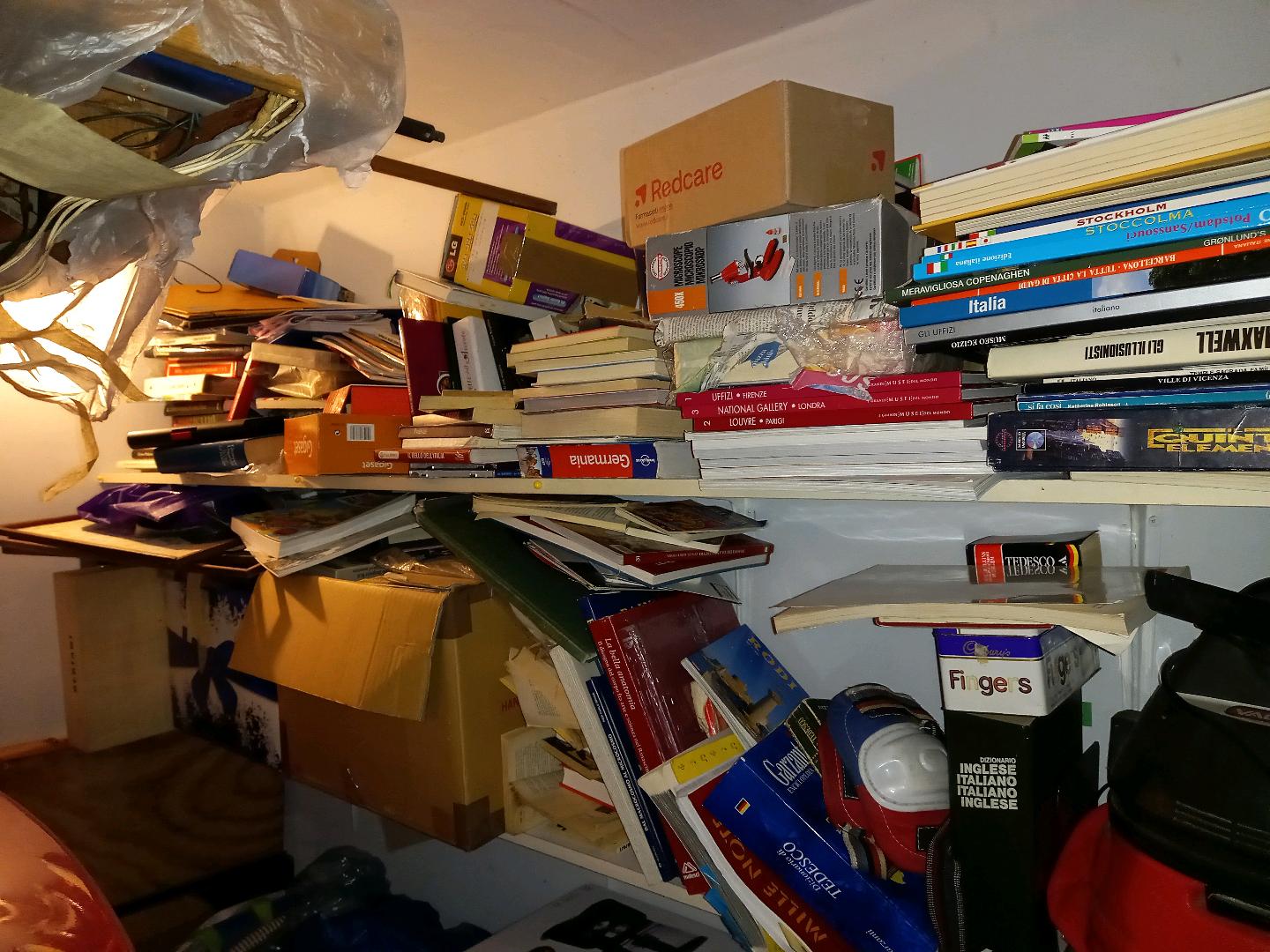 Immagine di 2 scatoloni libri misti