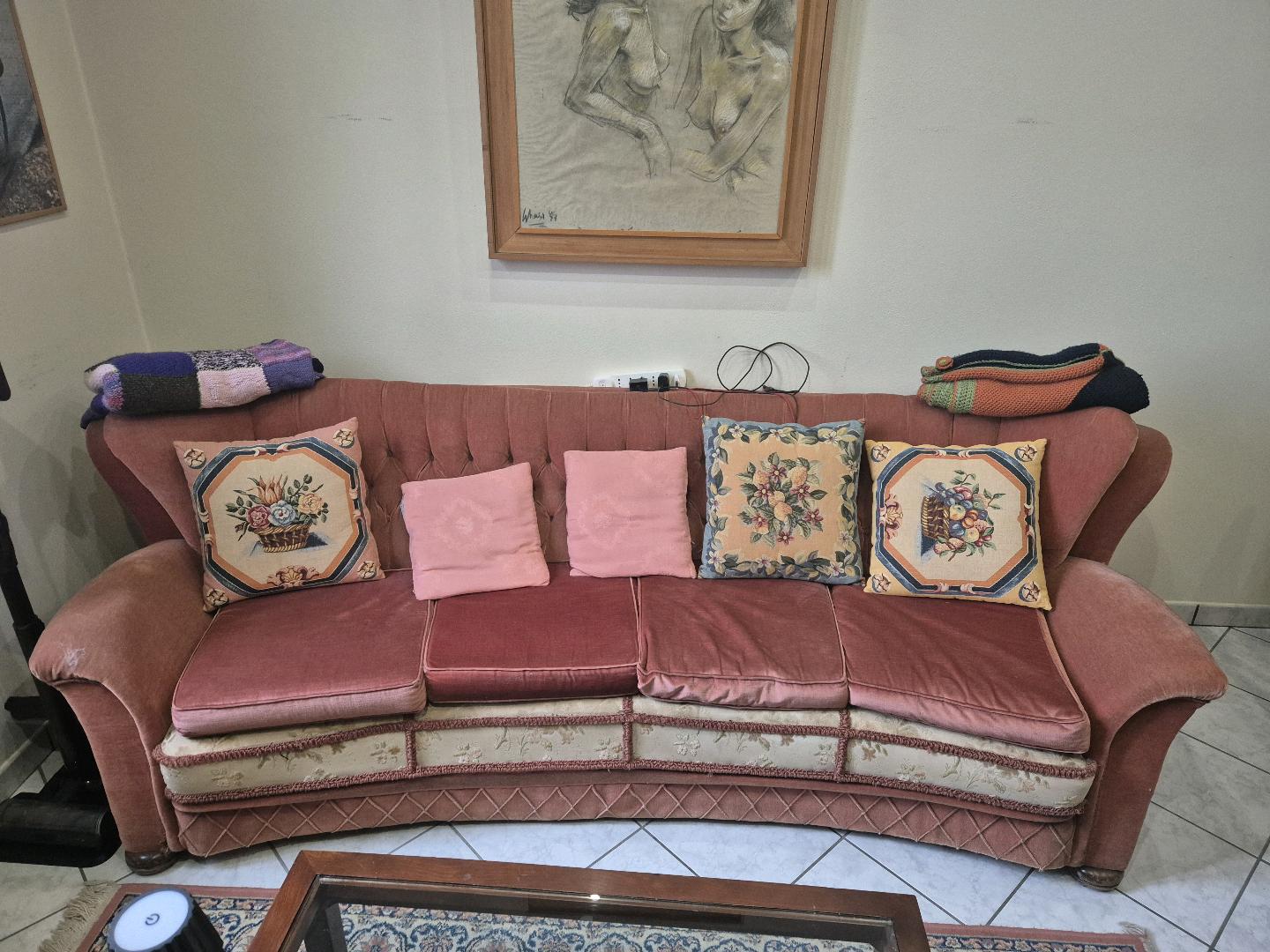 Immagine di divano vintage in velluto