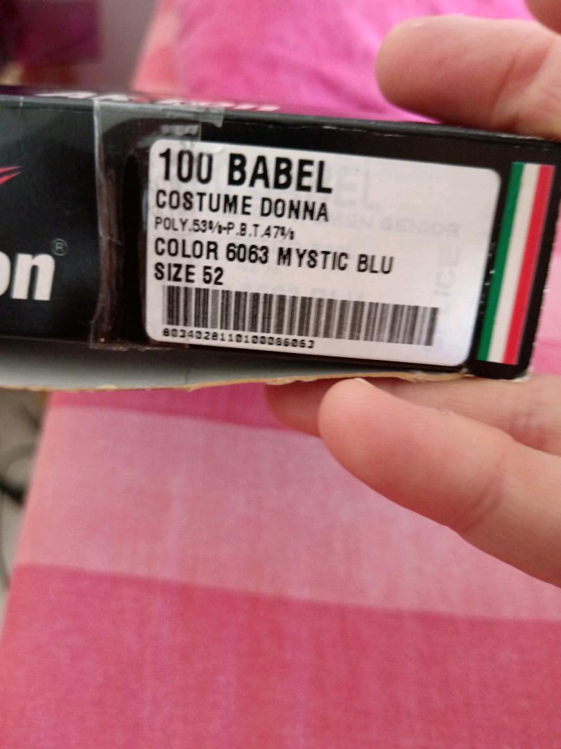 Immagine di costume nuoto donna 